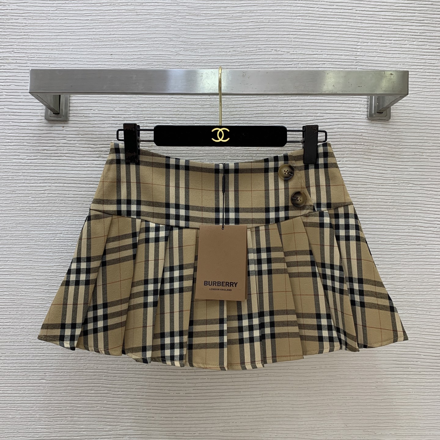 NO:829895,Style No. D26051843 BURBERR* new custom B’s classic plaid printed pleated skirt with side zipper high waist slimming hot girl short skirt!  (M size waist 70, skirt length 31) skirt, Burberry-clothing, burberry, skirts,19860909款号D26051843 BURBERR*新款定制B家经典格纹印花压褶裙摆拼接侧拉链高腰显瘦辣妹短裙半身裙！（M码腰围70,裙长31）半裙,博柏利-服装,burberry,skirts,,Women's clothing