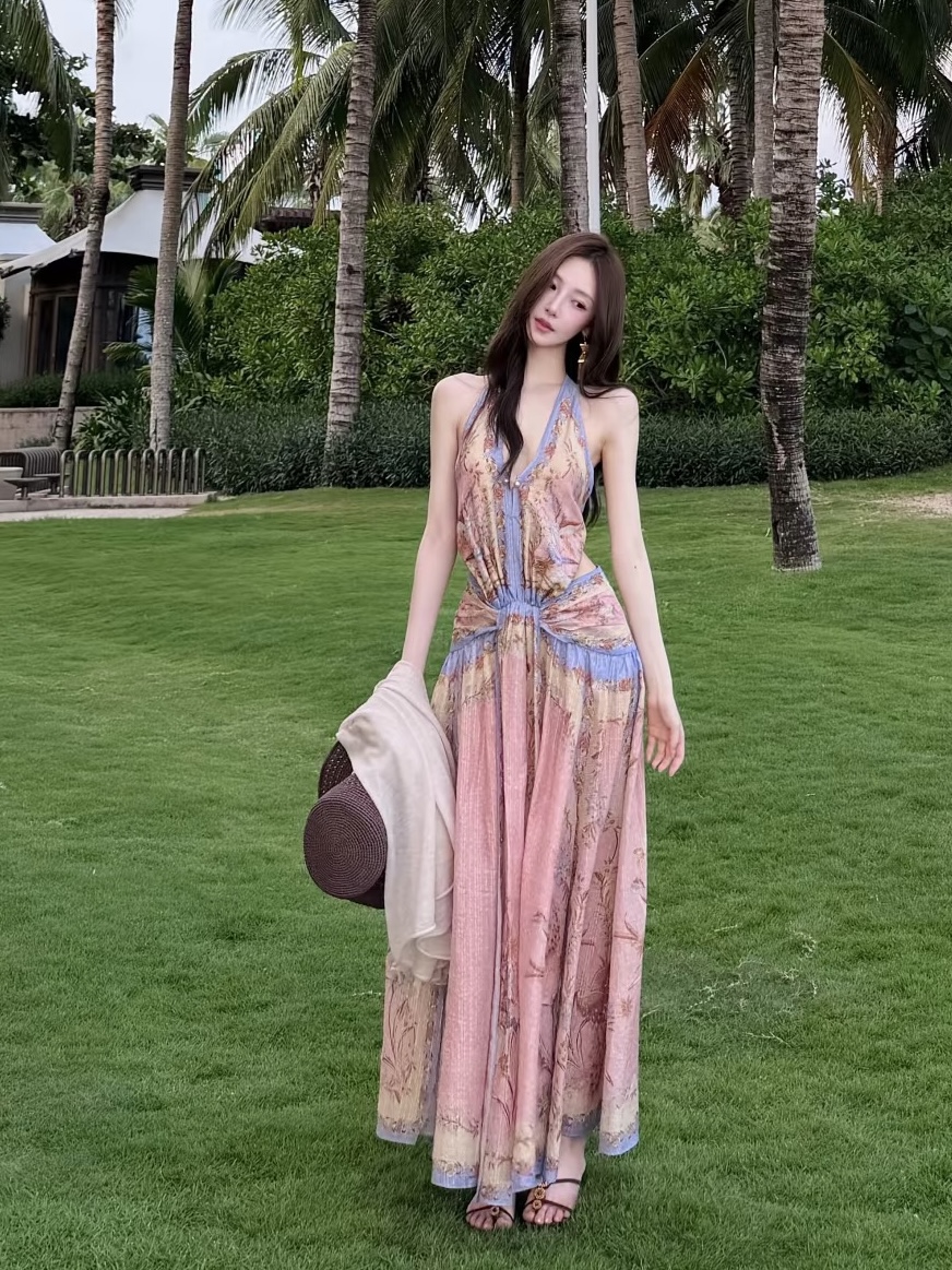 NO:852788,The highest version on the market, the girl inspects the goods, trims the three marks on the threads, and delivers the goods. You can post pictures and take videos. If you want quality and service, please add me on WeChat. We will not accept urgent orders. Style number G26051928 ZIMMERMA*N Zimmerman Australian brand high-end customized gold thread blended retro fashion print, bohemian resort style sexy backless belly band straps and large slit skirt, slim and slim halter neck long skirt dress!  Essential items for summer travel and vacation 1.2.3.4/SMLXL (size 2 waist 72 non-elastic, total skirt 149), Zimmerman-clothing, skirts,19860909市面最高版本小妹验货、修剪线头上三标、发货可发图及拍视频,要品质要服务的加我微信,不接急单.款号G26051928 ZIMMERMA*N兹默曼澳洲品牌高端定制金丝线混纺复古时尚印花、波西米亚度假风性感露背肚兜式绑带开叉大裙摆修身显瘦挂脖长裙连衣裙！暑假旅游度假必备单品1.2.3.4/SMLXL（2码腰围72无弹力,总裙子149）,兹默曼-服装,skirts,,Women's clothing