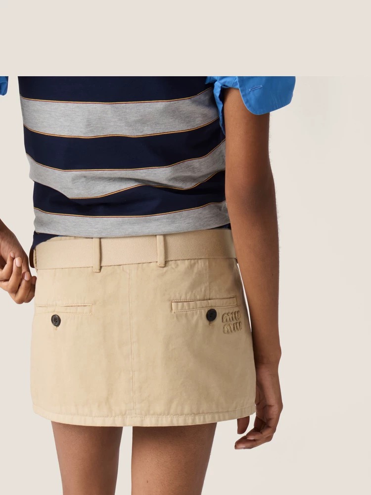 NO:857147,The highest version of the girl on the market inspects the goods, trims the three marks on the threads, pictures of the goods and takes videos. If you want quality and service, please add me on WeChat. We will not accept urgent orders. Model No. D26052276 MIUMI*U Miaojia  Khaki, (M size waist 66, hip 90, skirt length 33), Miu Miu-clothing, miumiu, skirts,19860909市面最高版本小妹验货、修剪线头上三标、货可图及拍视频,要品质要服务的加我微信,不接急单.款号D26052276 MIUMI*U缪家新市面最高版本小妹验货、修剪线头上三标、货可图及拍视频,要品质要服务的加我微信,不接急单.款 皮革字母logo腰带装饰拉链门襟压褶A字短裙半身裙！卡其色,（M码腰围66,臀围90,裙长33）,缪缪-服装,miumiu,skirts,,Women's clothing