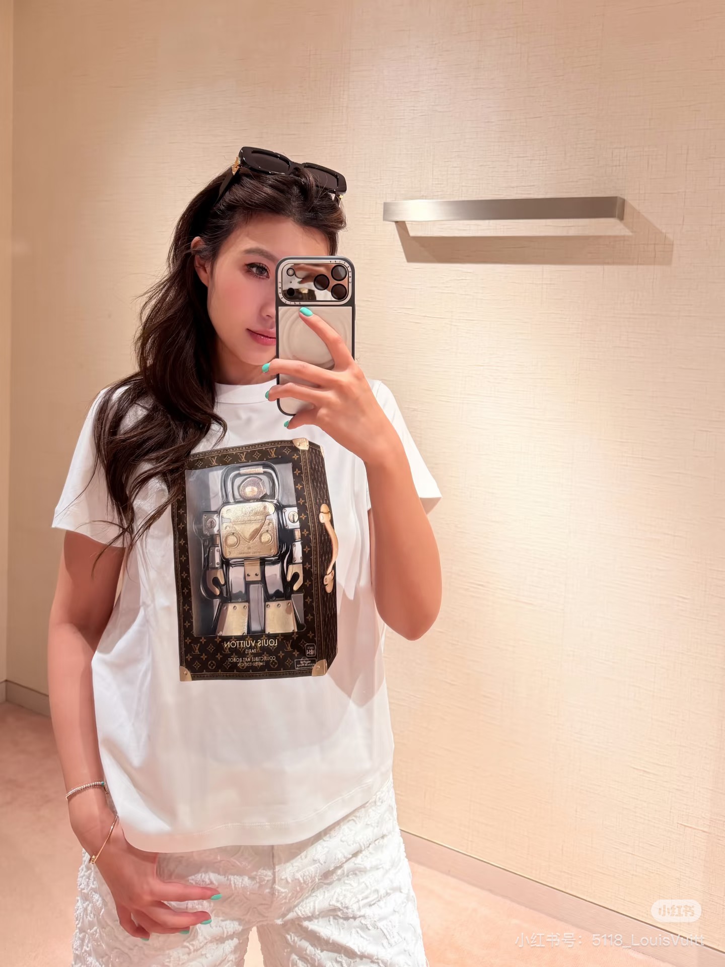 NO:888078,No. D26061791 LOUIS*Donkeyjia LV new front piece cartoon bag suitcase pattern old flower print loose casual round neck short-sleeved T-shirt top!  White, (M size shoulder width 41, chest 104, sleeve length 20, clothing length 62), Louis Vuitton-clothing,louis vuitton,louis vuitton,louis vuitton,louis vuitton,louis vuitton,T-shirt,tees,t-shirt,19860909号D26061791 LOUIS*驴家LV新前片卡通包包手提皮箱图案老花印花宽松休闲圆领短袖T恤上衣！白色、 （M码肩宽41,胸围104,袖长20,衣长62）,路易威登-服装,louis vuitton,louis vuitton,louis vuitton,louis vuitton,louis vuitton,T-shirt,tees，t-shirt,,Women's clothing