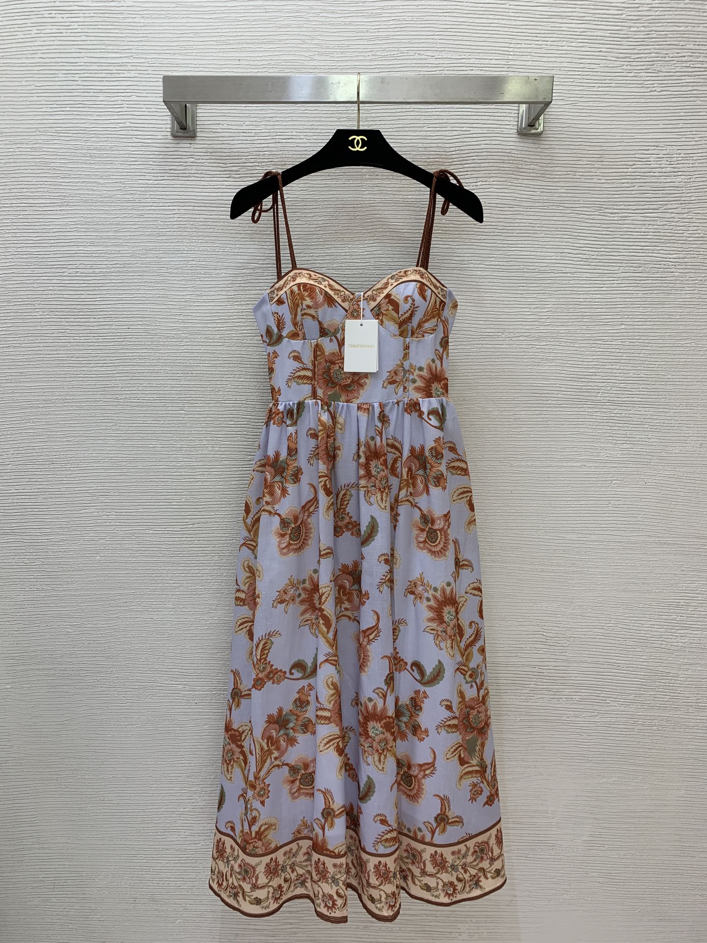 NO:905696,Style No. G26070158 ZIMMERMA*N Zimmerman’s new Australian brand high-end custom-made linen blended fabric, retro brown-red floral shoulder straps and tassel decoration high-waisted strapless strapless dress!  1.2.3.4/SMLXL (size 2, bust 76~88, back elasticity, waist 68, skirt length 103 excluding shoulder straps) wholesale,,skirts,19860909款号G26070158 ZIMMERMA*N兹默曼新款澳洲品牌高端定制亚麻混纺面料、复古棕红花卉肩带流苏装饰高腰抹胸吊带式大摆连衣裙！1.2.3.4/SMLXL（2码胸围76～88后背弹力,腰围68,裙长103不含肩带）批发,,skirts,,Women's clothing