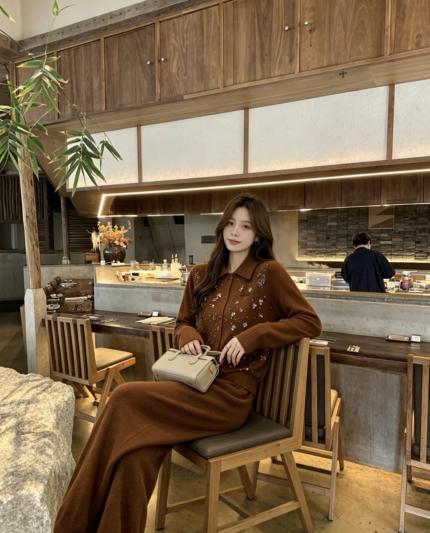 NO:924115,Style No. G26071067 MIUMI*U Miaojia’s new high-end customized cashmere fabric is soft, waxy and skin-friendly!  Small letter logo on the chest, heavy beading and sequins all over the body, single-breasted open lapel long-sleeved knitted cardigan top!  Navy blue/gray/coffee, (M size shoulder width 36, bust 94, sleeve length 58, dress length 54) batch,,miumiu,19860909款号G26071067 MIUMI*U缪家新款高端定制山羊绒面料软糯亲肤！胸前字母logo小徽标满身重工钉珠亮片、单排扣开襟翻领长袖针织开衫上衣！藏蓝/灰色/咖色, （M码肩宽36,胸围94,袖长58,衣长54）批,,miumiu,,Women's clothing