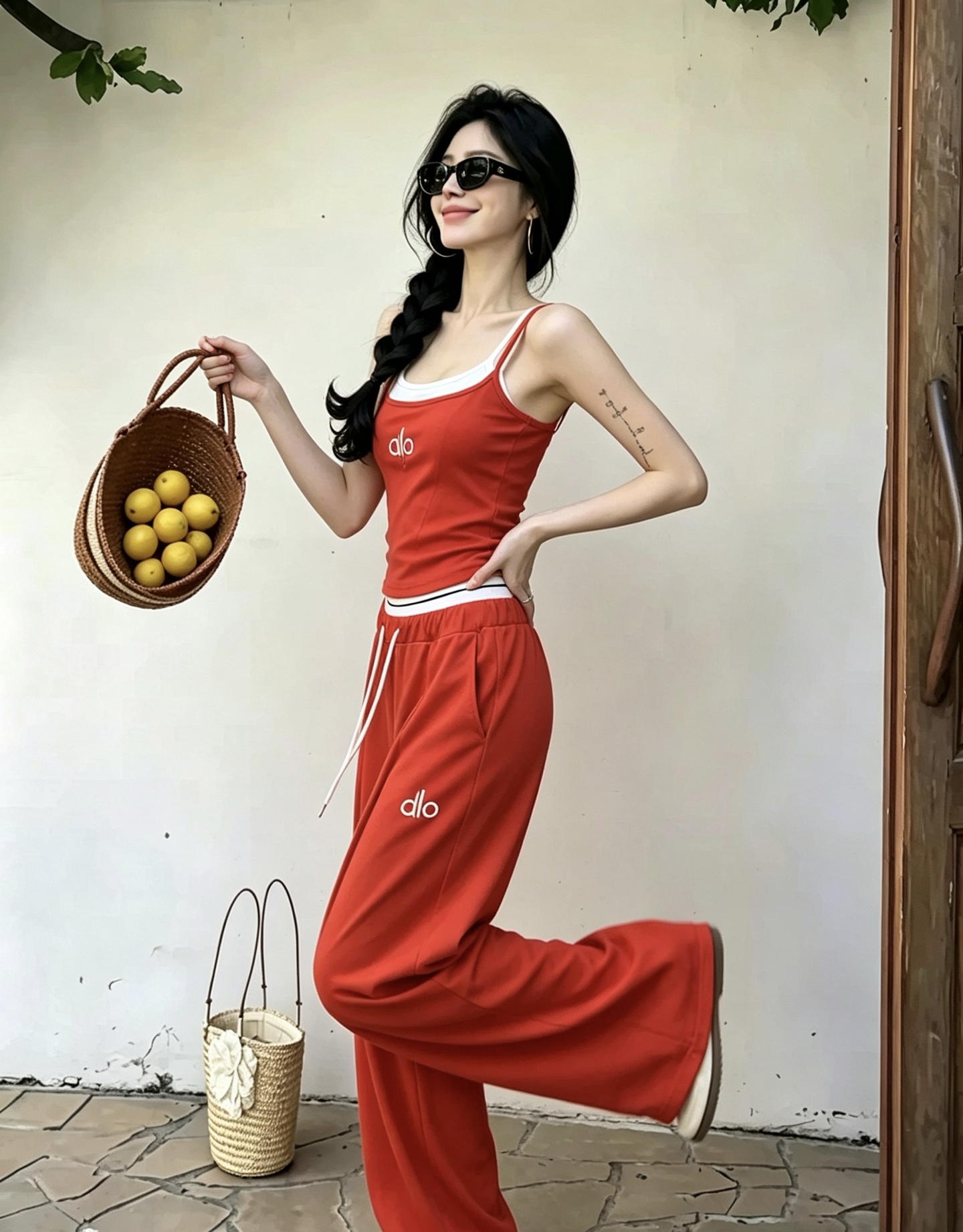 NO:928085,Style No. D26071434 Aloyoga’s new fashionable sports suit!  Contrast color splicing fake two-piece short embroidered logo badge suspender top webbing splicing waist high waist slimming wide leg straight pants trousers!  Fresh green/black/red, (S size bust 70, length 32; waist 64~84 elastic, pants length 110) batch,,19860909款号D26071434 Aloyoga新款时尚潮流运动套装！撞色拼接假两件短款刺绣logo胸章吊带上衣织带拼接腰头高腰显瘦阔腿直筒裤长裤！清新绿/黑色/红色,  （S码胸围70,衣长32；腰围64～84松紧弹力,裤长110）批,,,Women's clothing