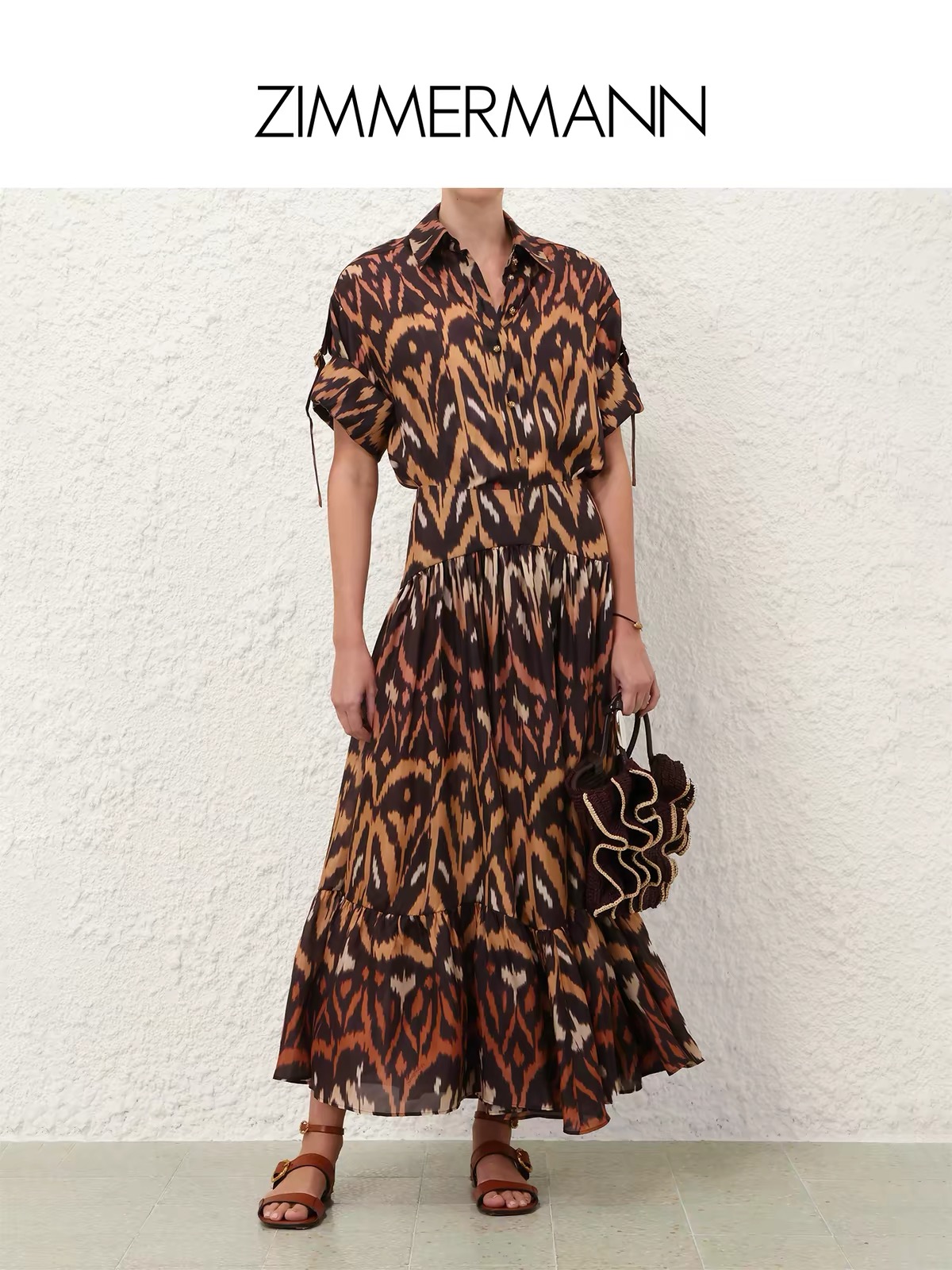 NO:943243,Style No. G72754 ZIMMERMA*N Zimmerman’s new Australian brand high-end customized ethnic retro pattern print fashion two-piece suit!  Metal buckle at the shoulder, cuffed sleeves, single-breasted placket, buttoned lapel, short-sleeved shirt, top with high waist, slimming and wide waist design, segmented splicing long skirt!  1.2.3.4/SMLXL (size 2 shoulder width 42, bust 96, sleeve length 18, dress length 62; waist 68, skirt length 96), Zimmerman-clothing, skirts, shirts, T-shirt,19860909款号G72754 ZIMMERMA*N兹默曼新款澳洲品牌高端定制民族风复古花纹印花时尚两件套装！肩部金属卡扣翻边袖单排扣门襟系扣翻领短袖衬衫上衣高腰显瘦宽腰设计分段拼接长款半身裙！1.2.3.4/SMLXL（2码肩宽42,胸围96,袖长18,衣长62；腰围68,裙长96）,兹默曼-服装,skirts,shirts,T-shirt,,Women's clothing