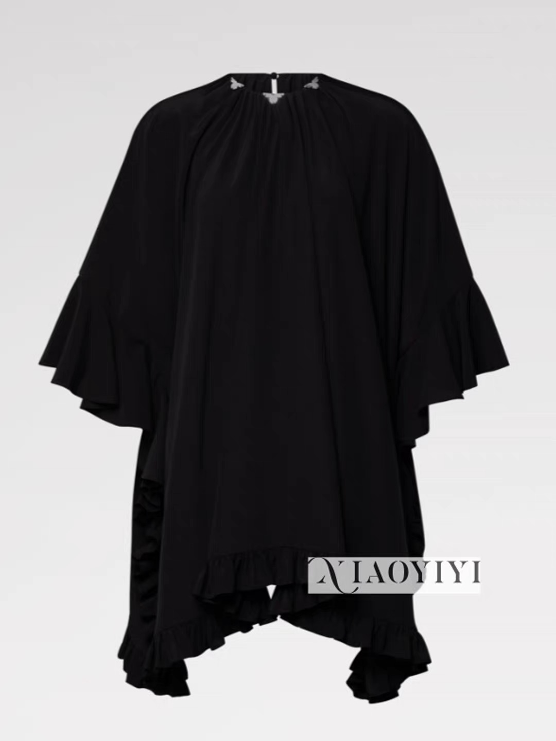 NO:943293,Model No. D72755 LOUIS*Lvjia LV’s new model has a simple and elegant neckline, gold metal accessories decorated cuffs and skirt, spliced ​​with ruffled lace and pleated bat cape style loose dress belt!  Black, (M size loose bust, raglan sleeve length 50, skirt length 83), Louis Vuitton-clothing,louis vuitton,louis vuitton,louis vuitton,louis vuitton,louis vuitton,skirts,19860909款号D72755 LOUIS*驴家LV新款 气质简约领口金色金属配件装饰袖口裙摆拼接荷叶花边抽褶蝙蝠斗篷式宽松版连衣裙腰带！黑色、（M码胸围宽松,连肩袖长50,裙长83）,路易威登-服装,louis vuitton,louis vuitton,louis vuitton,louis vuitton,louis vuitton,skirts,,Women's clothing