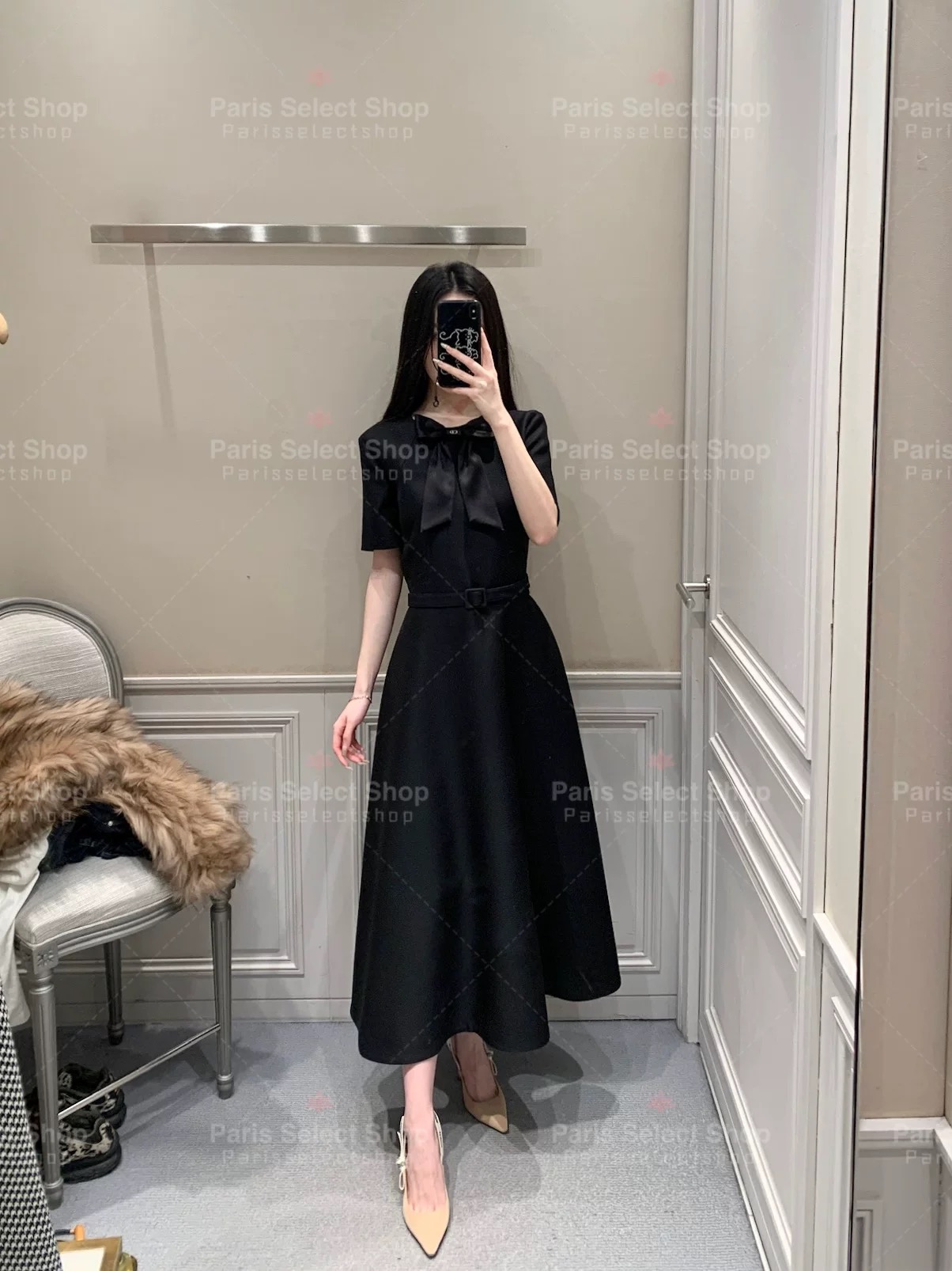 NO:943277,Model No. G72734 Dio* new high-end customized French lady style neckline bow decoration waist slimming A-line wide round neck short-sleeved dress with belt!  Black, 36.38.40.42 (size 38: shoulder width 36, bust 84~88, waist 70, sleeve length 20, skirt length 120), Dior-clothing, dior, dior, skirts, T-shirt,19860909款号G72734 Dio*新款 高端定制法式名媛风领口蝴蝶结装饰收腰显瘦A字大摆圆领短袖连衣裙配腰带！黑色、36.38.40.42（38码:肩宽36,胸围84～88,腰围70,袖长20,裙长120）,迪奥-服装,dior,dior,skirts,T-shirt,,Women's clothing