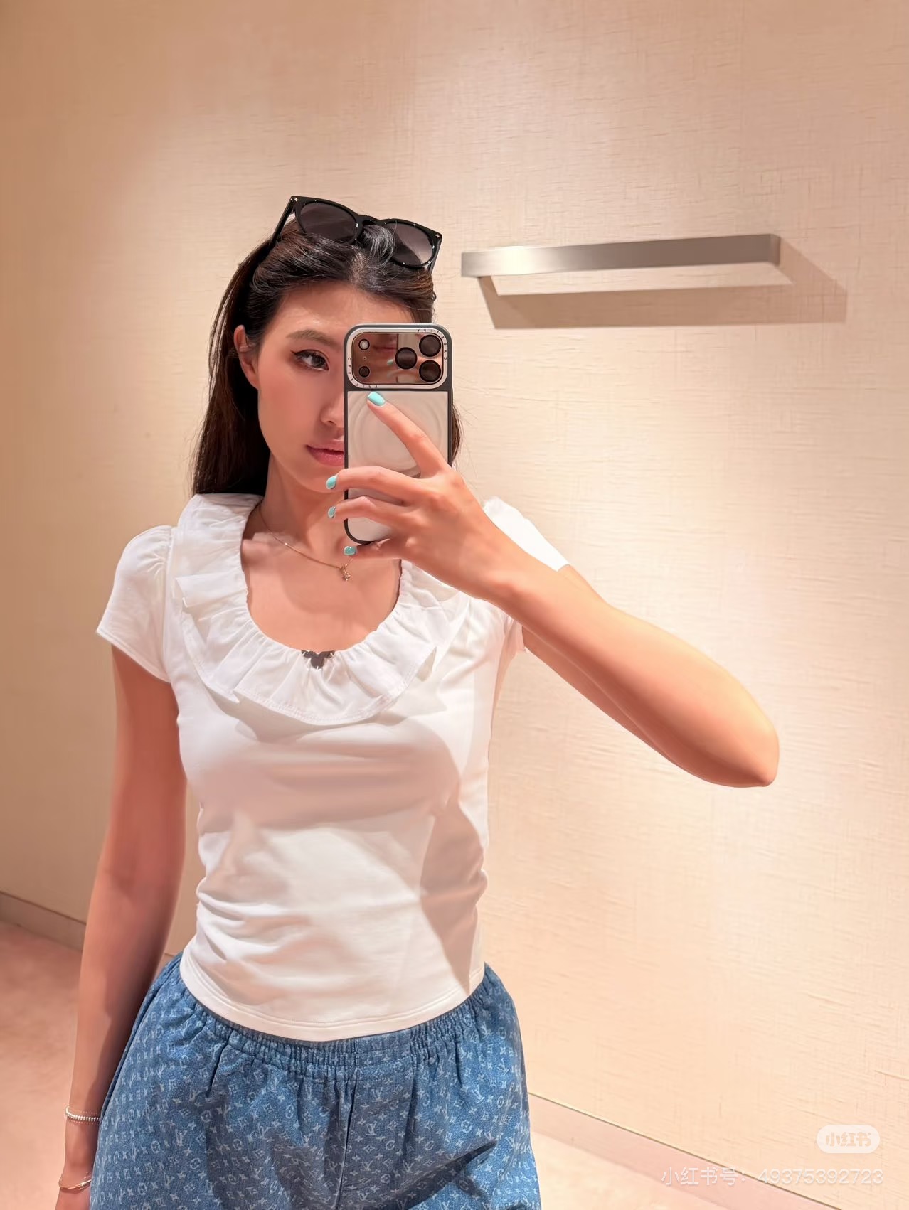 NO:951743,Style No. D26080833 LOUIS* Lujia LV’s new simple, fashionable and versatile, three-dimensional cutout ruffle collar, compact metal accessories decorated U-neck short-sleeved cotton T-shirt top!  Black, white, (M size bust 86, sleeve length 16, dress length 54), Louis Vuitton-clothing, louis vuitton, louis vuitton, louis vuitton, louis vuitton, louis vuitton, T-shirt, tees, t-shirt,19860909款号D26080833 LOUIS*驴家LV新款简约时髦百搭、领口立体裁剪荷叶领小巧金属配件装饰U领短袖纯棉T恤上衣！黑色、白色、（M码胸围86,袖长16,衣长54）,路易威登-服装,louis vuitton,louis vuitton,louis vuitton,louis vuitton,louis vuitton,T-shirt,tees，t-shirt,,Women's clothing