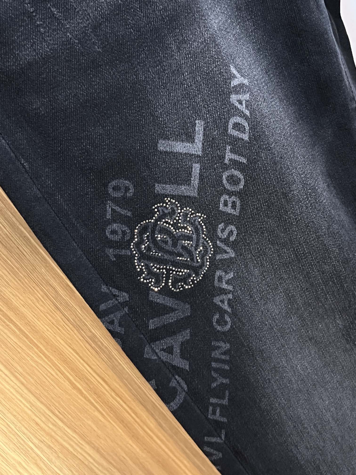 路易威登 Louis Vuitton 高定典藏名品高定成衣时装外套连衣裙衬衫T恤 #69901BE6 7