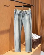 Burberry 2025 Spring and Summer 2 NOUVELLE LISTE SPOT, jeans d'explosion unique originaux 👖 Modèle super personnalisé, matériel original, technologie de l'industrie super lourde, version de la superbe 👍 👍 👍 👍 👍 Le travail détaillé est impeccable! Le style n'est pas pointilleux, en particulier haut de gamme, de bons produits n'attendent pas les gens, dépêchez-vous, taille: 29-40 1 Burberry 2025 Spring and Summer 2 NOUVELLE LISTE SPOT, jeans d’explosion unique originaux 👖 Modèle super personnalisé, matériel original, technologie de l’industrie super lourde, version de la superbe 👍 👍 👍 👍 👍 Le travail détaillé est impeccable! Le style n’est pas pointilleux, en particulier haut de gamme, de bons produits n’attendent pas les gens, dépêchez-vous, taille: 29-40