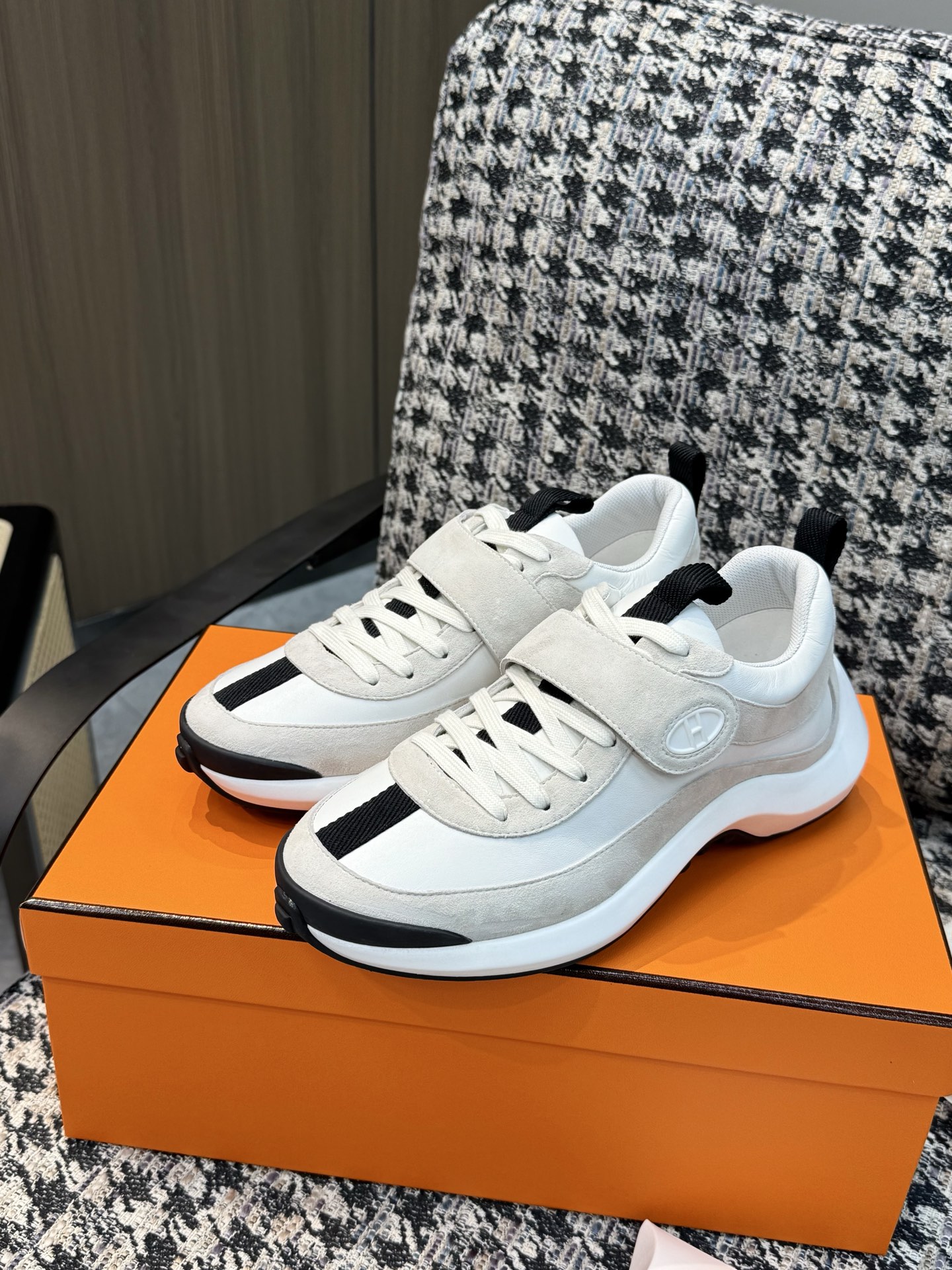 Женские кроссовки Hermes Loop Hermès