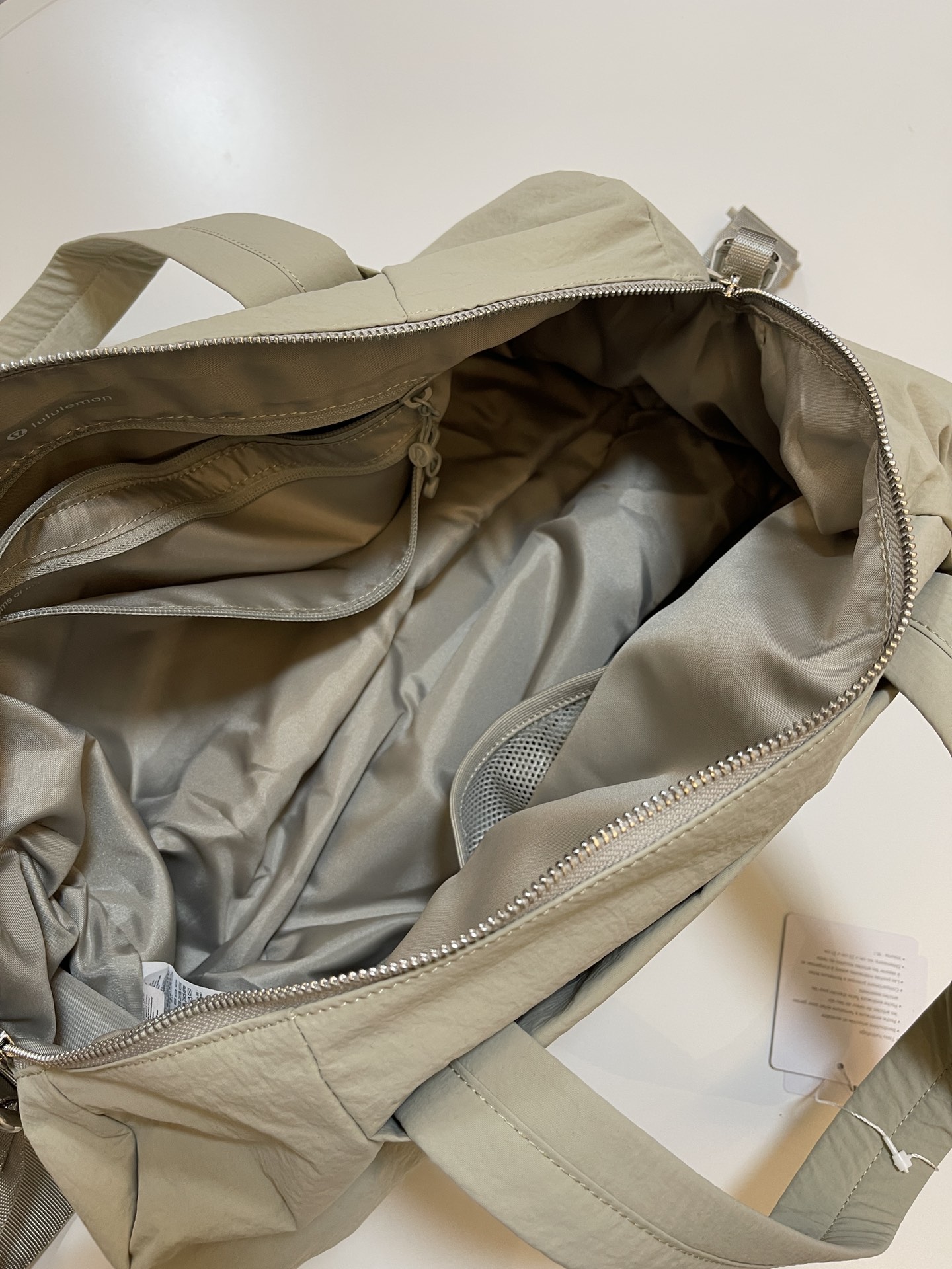 On My Level Women’s Barrel Duffle Bag (16L - Comprehensive 7