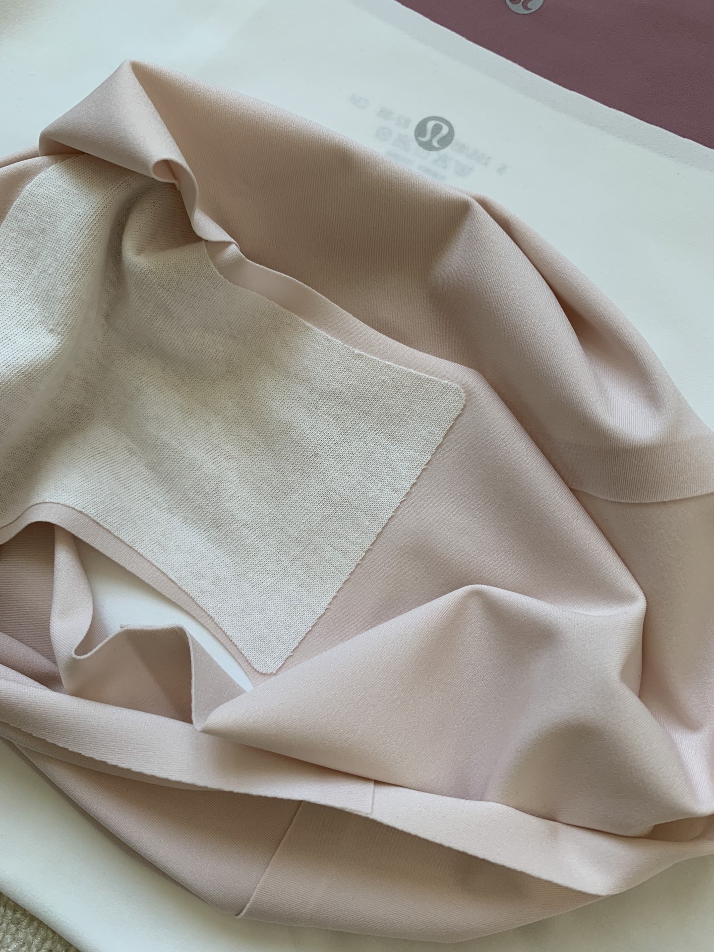  露露S- XL码）正品！已入库 越南代工厂订单余裁 Lululemon女士中腰无痕裸感运动内裤～ 一盒