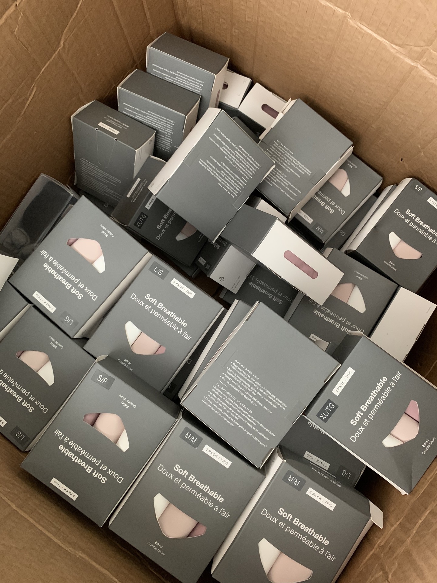  露露S- XL码）正品！已入库 越南代工厂订单余裁 Lululemon女士中腰无痕裸感运动内裤～ 一盒