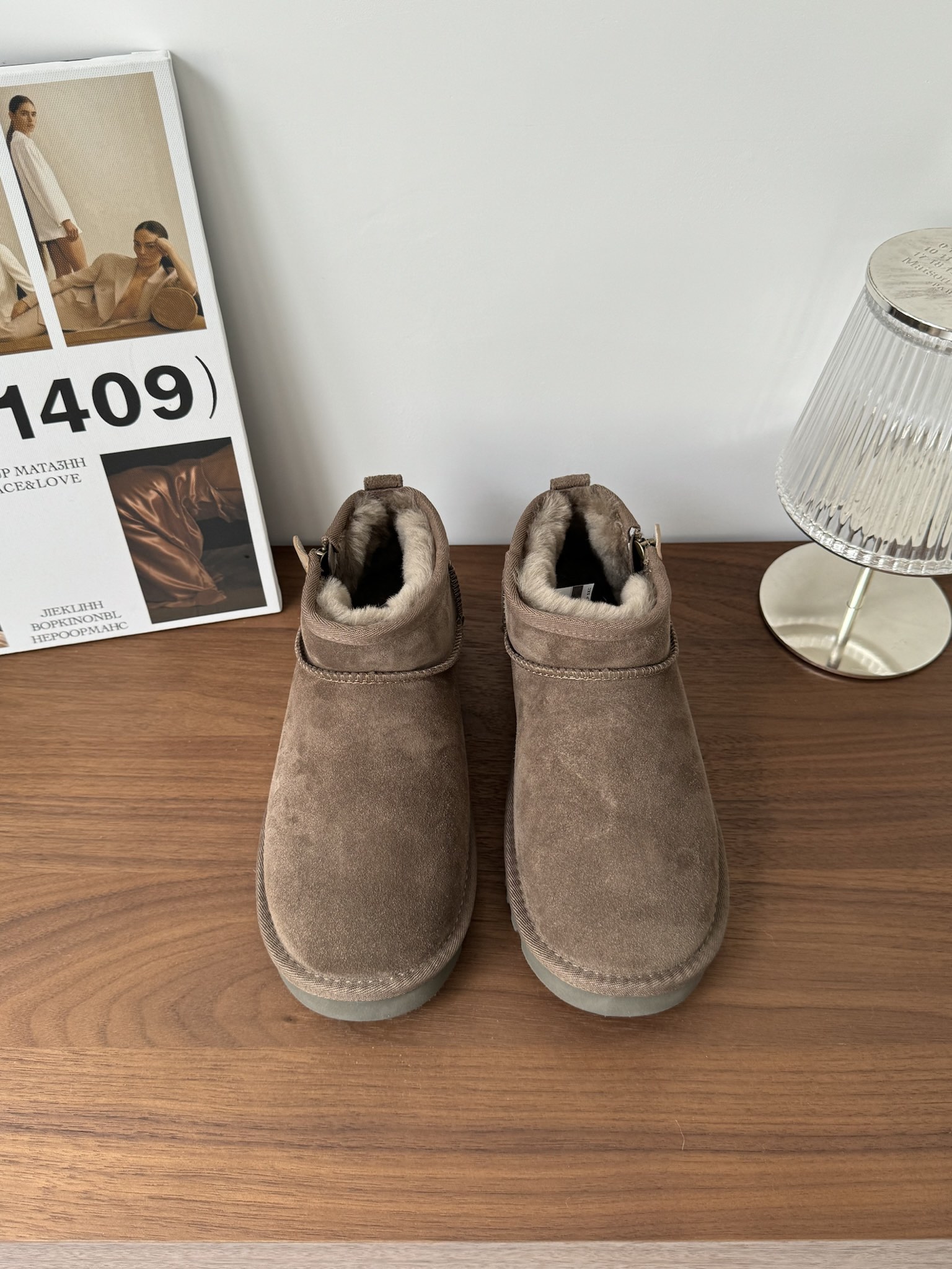 NO:209941,Sell ​​New Year's goods;: All are high-end personal products; early delivery early; 36/16; 37/9; 38/20; 40/2; pay attention to the big discount at the end of the year, all are not returned or exchanged, special prices,19860909狂甩年货甩；:全部是高端自留款；早下早得早得；36/16；37/9；38/20；40/2；注意年尾大甩货,全部不退换,特价款,,Children's