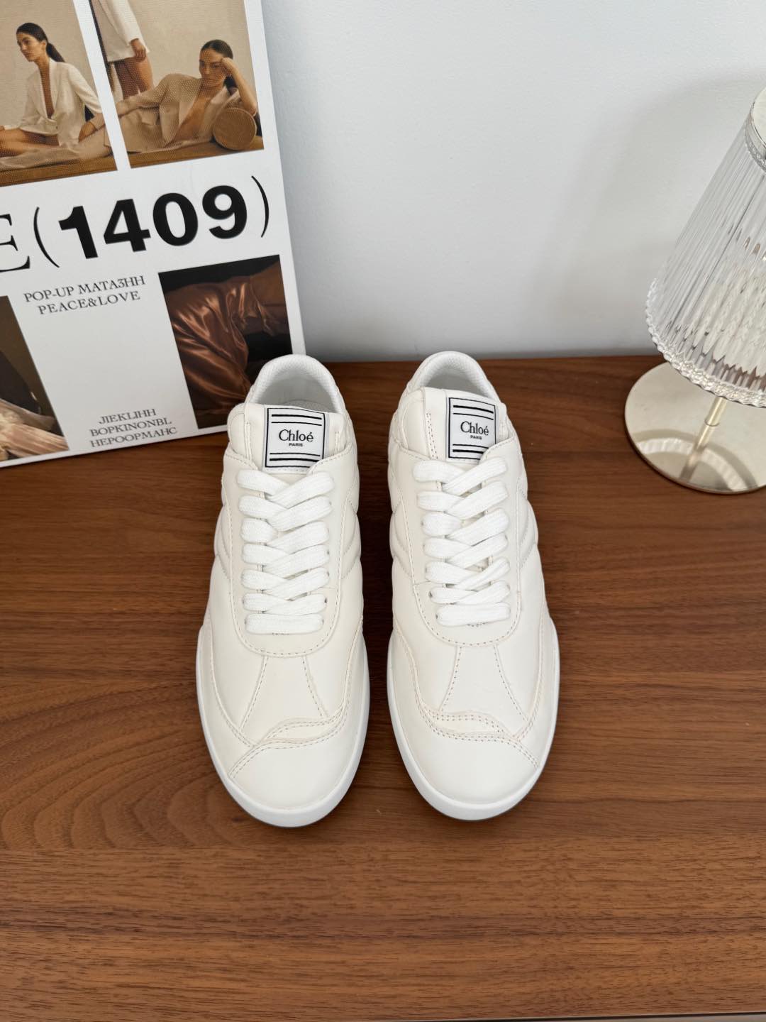 NO:234752,Chlo* SNGG Introduction | Kick Shoes Series: The shoes look good and the overall fashion sense can be doubled. However, if the shoes and clothes don’t match, the overall style will immediately lose points!  How to choose a pair of versatile and classic shoes? Chlo's new retro running shoes are definitely the best choice!  !  Simple, retro!  It looks really good on your feet!  !  - MATERIAL Material - Imported top layer cowhide with upper, original custom breathable weaving fabric, outsole 1:1 open mold custom outsole size#35～39 (40 customization without return) price, casual shoes/sports shoes, chloe, sneakers, cowhide19860909Chlo* SNGG简介| Kick Shoes系列 鞋子搭配好看,整体时尚感可以double起来 但是鞋履和衣服不搭,整体风格会立马减分！ 怎么挑选一双即可百搭,又经典好穿的鞋履 Chlo新出的这款复古跑鞋绝对是不二之选！！ 简单,复古！上脚真的好好看！！ - MATERIAL 材质 - 鞋面进口头层牛皮 内里原版定制透气织布 大底1:1开模定制大底 size#35～39（40定制不退换） price,休闲鞋/运动鞋,chloe,sneakers,cowhide,Women's Shoes