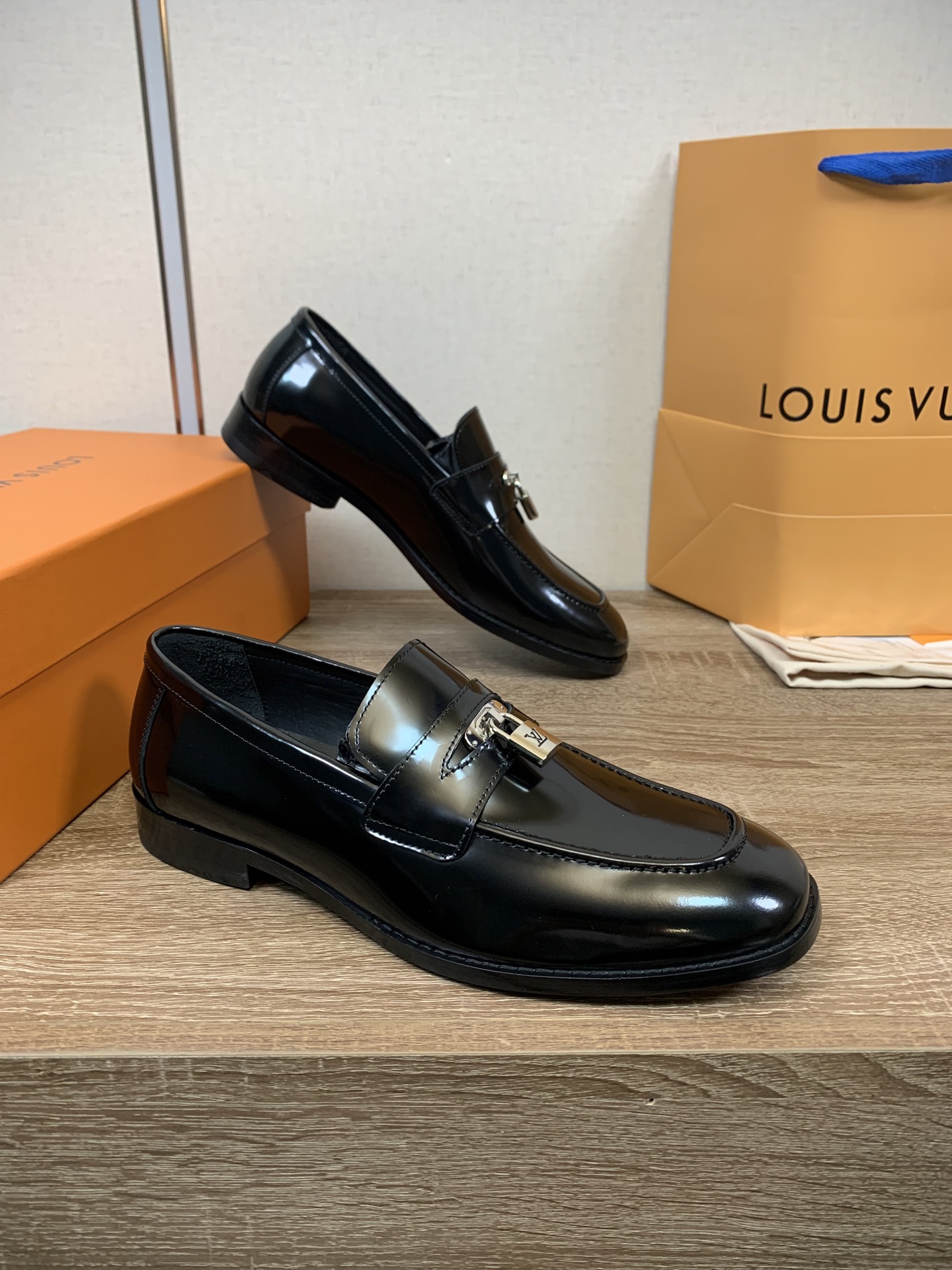 Louis Vuitton Men's Black Leather Loafers with Lock Detail, Sizes 39-46 5 i1749916523055 667 0 8