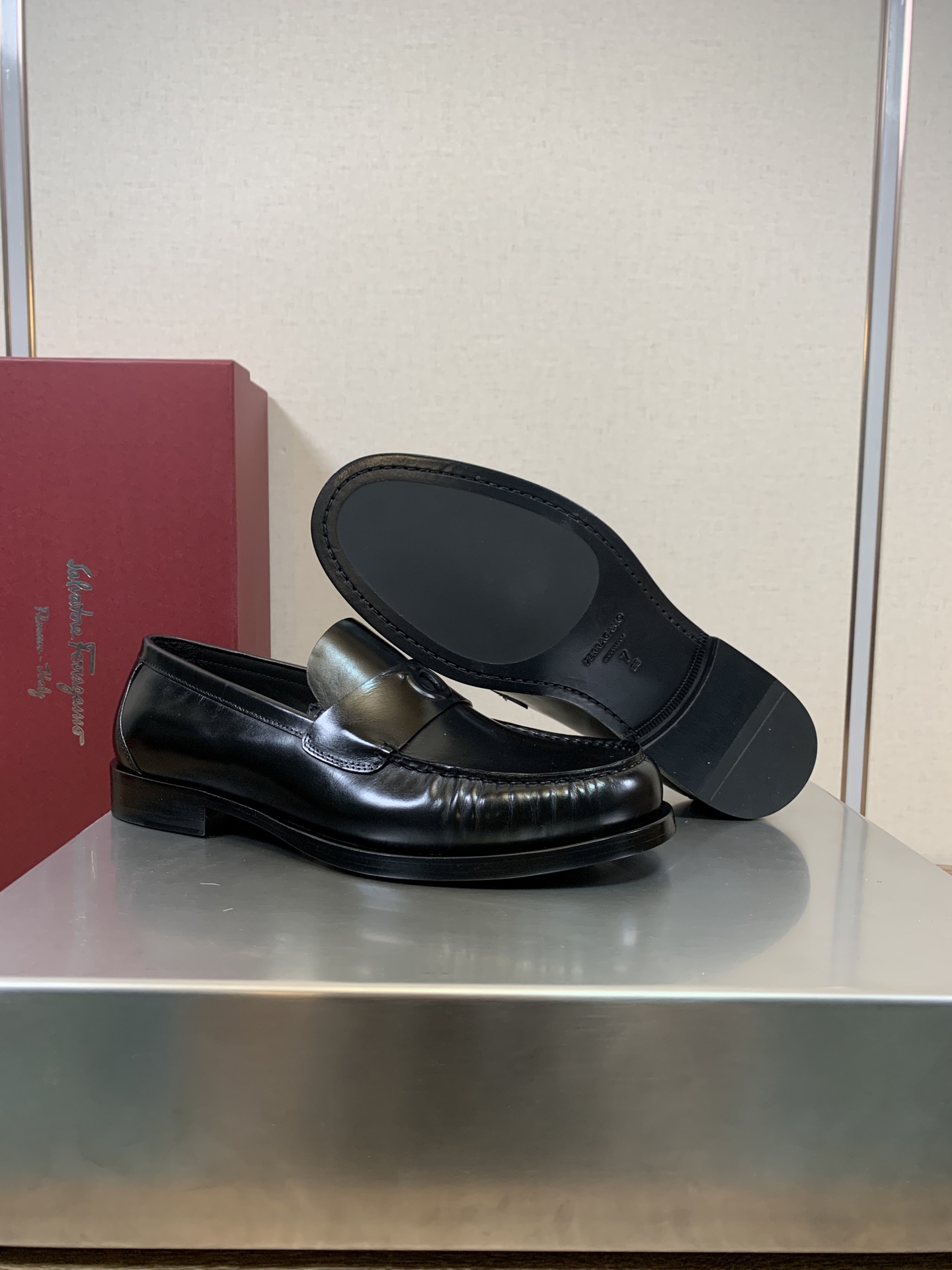 Salvatore Ferragamo Men's Leather Loafers, Black Calfskin 5 i1753970133347 7453 0 3