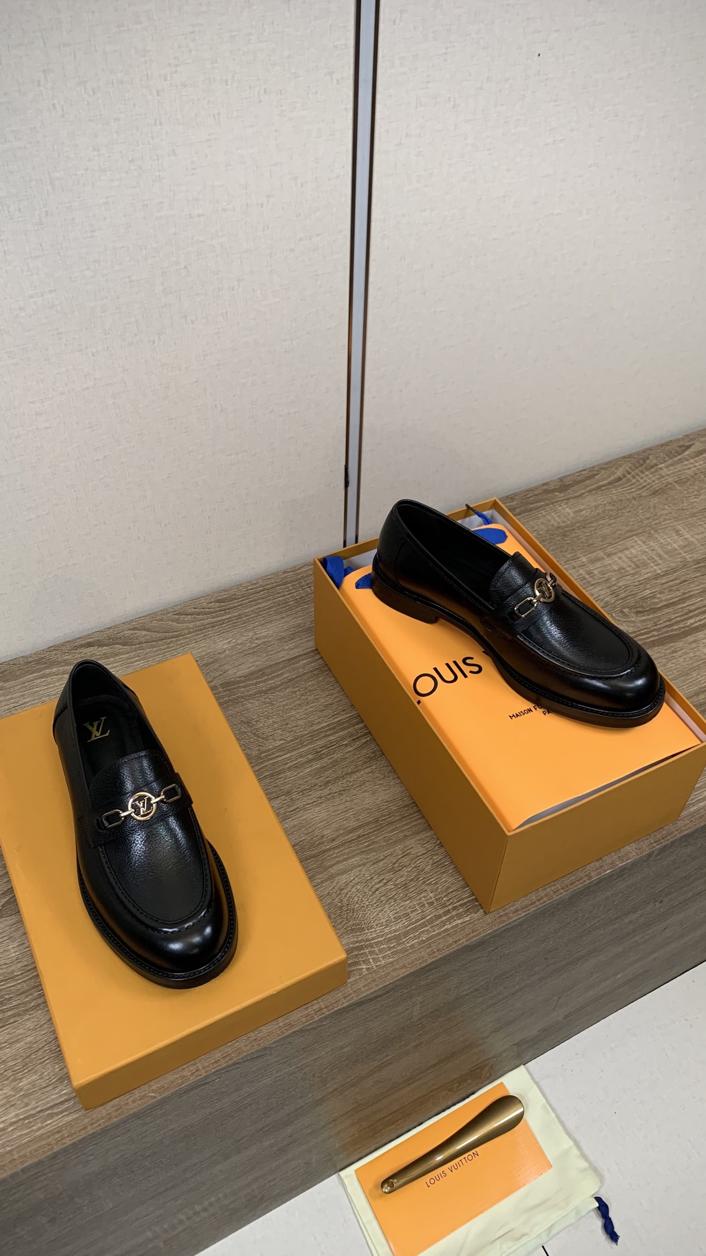 Louis Vuitton Men's Black Leather Loafers with Gold-Tone Hardware 8 i1756924985346 7639 0 6