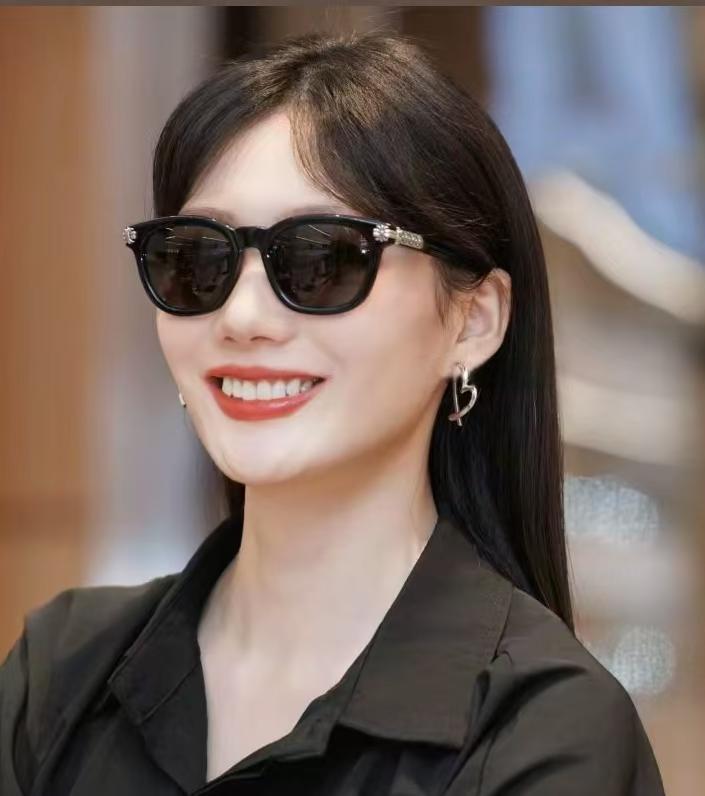 크롬하츠 선글라스 54753