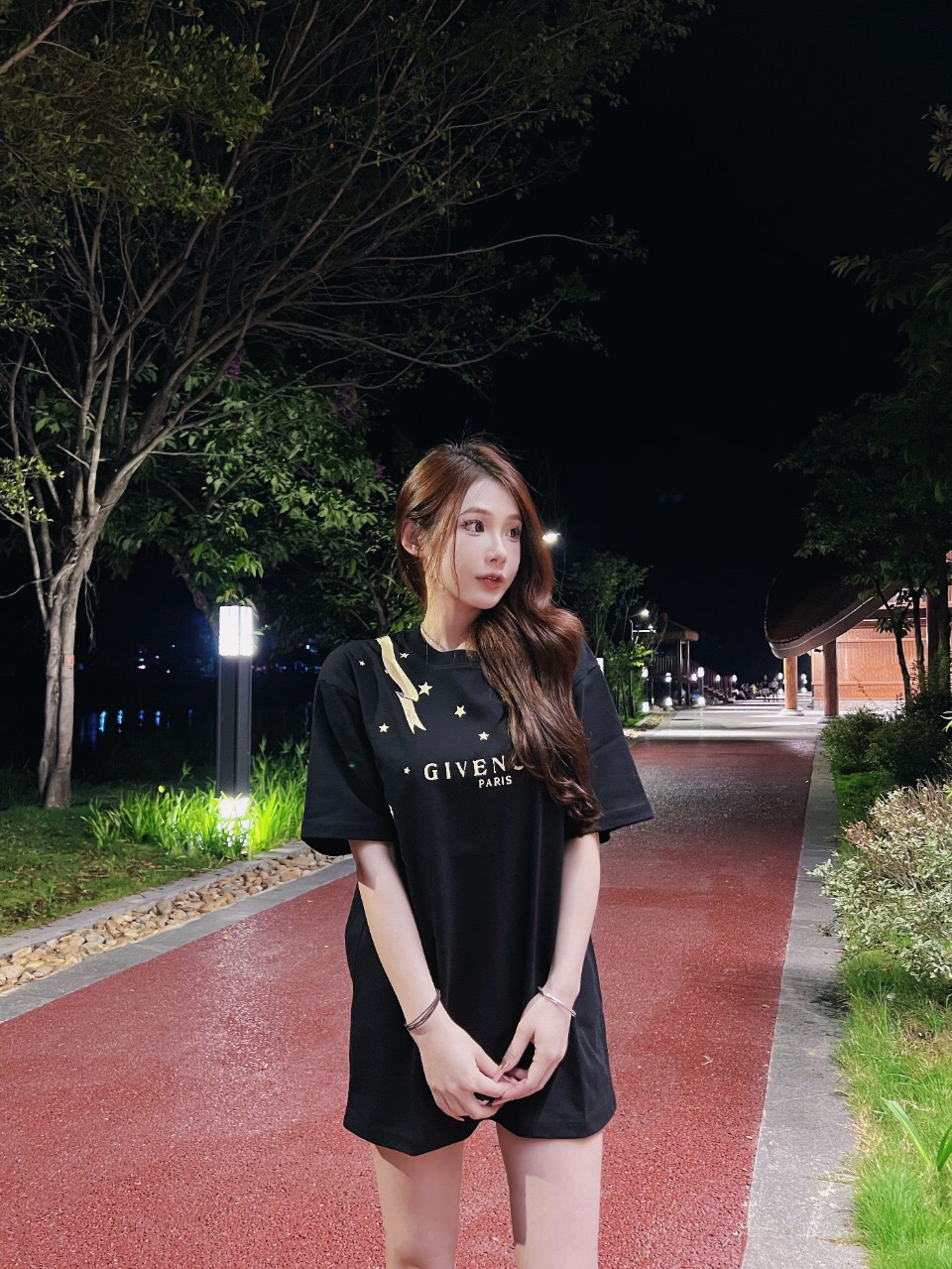 “Givenchy and Brahi: High-Quality Black Short-Sleeved Sun Fabric Shirt” - 图片 5