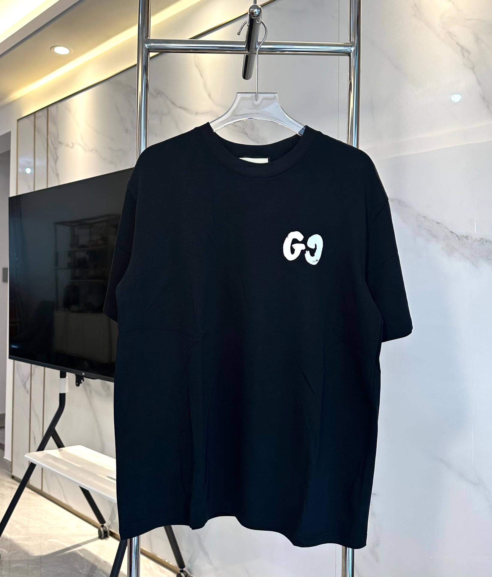 Gucci | Gucci camiseta con estampado de doble G graffiti, desarrollada a partir del original, tintas importadas, se pue…
