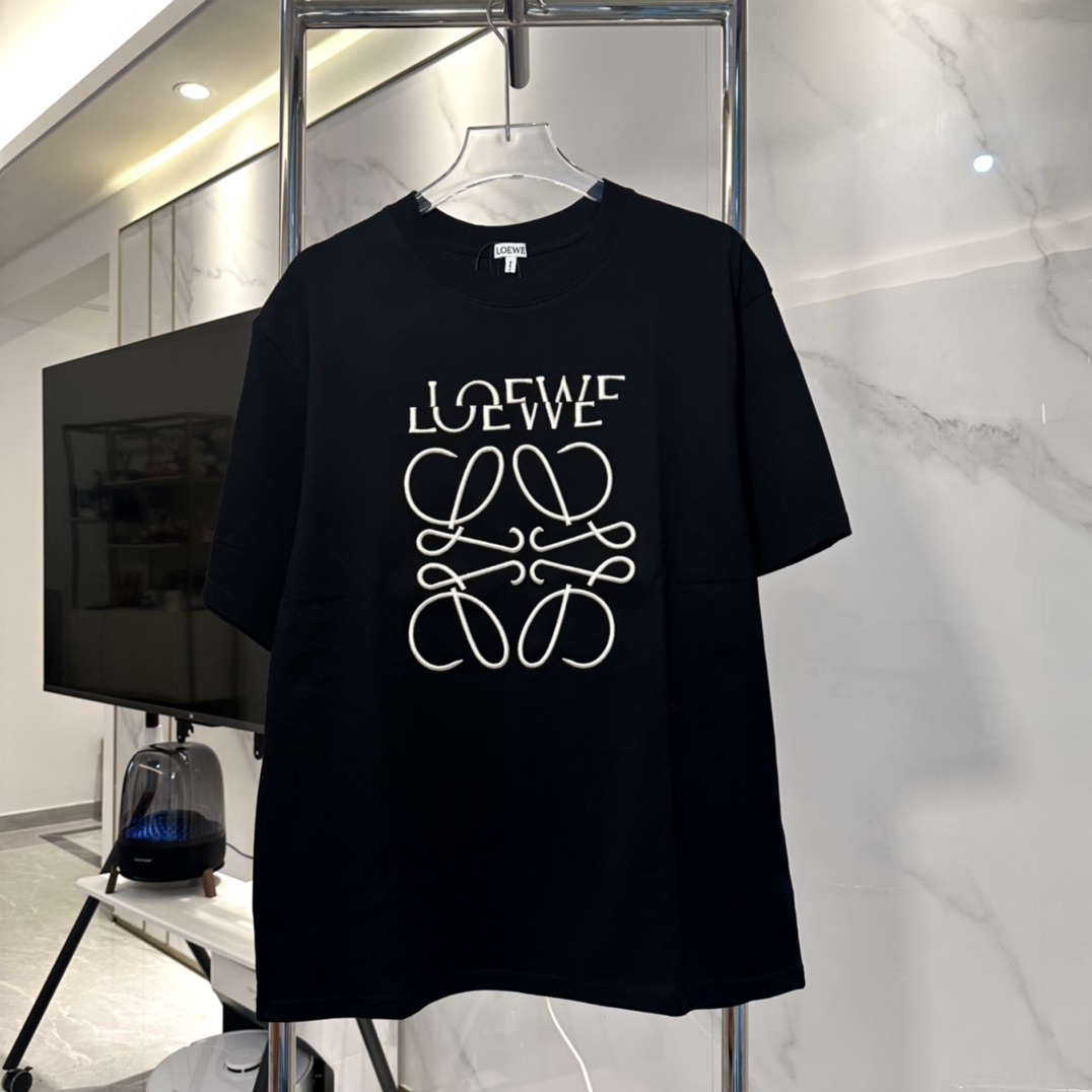 Loewe Zi Wei Embroidered Short Sleeve with Unique Logo Stitching - 图片 1