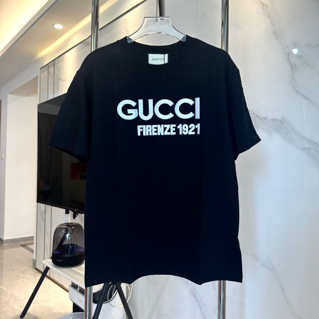 Gucci | Gucci 24ss camiseta de manga corta con bordado de letras 1921G, la tela utiliza algodón peinado de 270 gramos, …