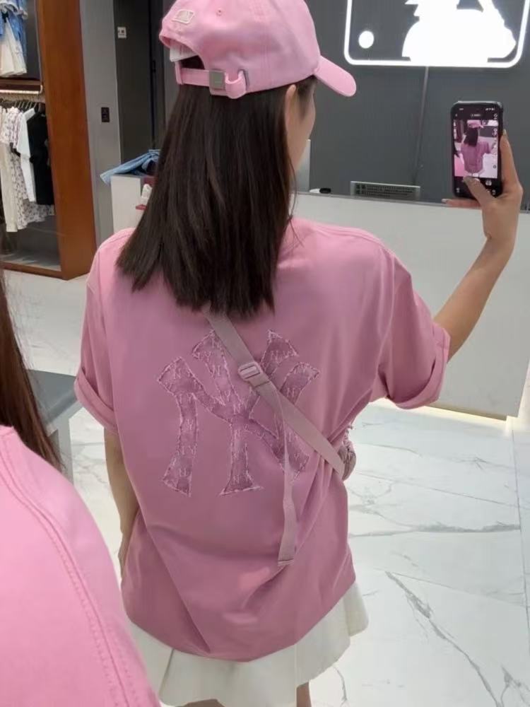 Alternative view of T-Shirt 04146