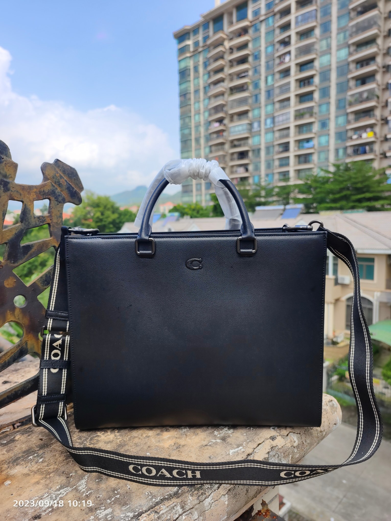 Coach Coach蔻驰cj844 男士黑色 标志40号托特包 手提包 标志40号托特包牛皮