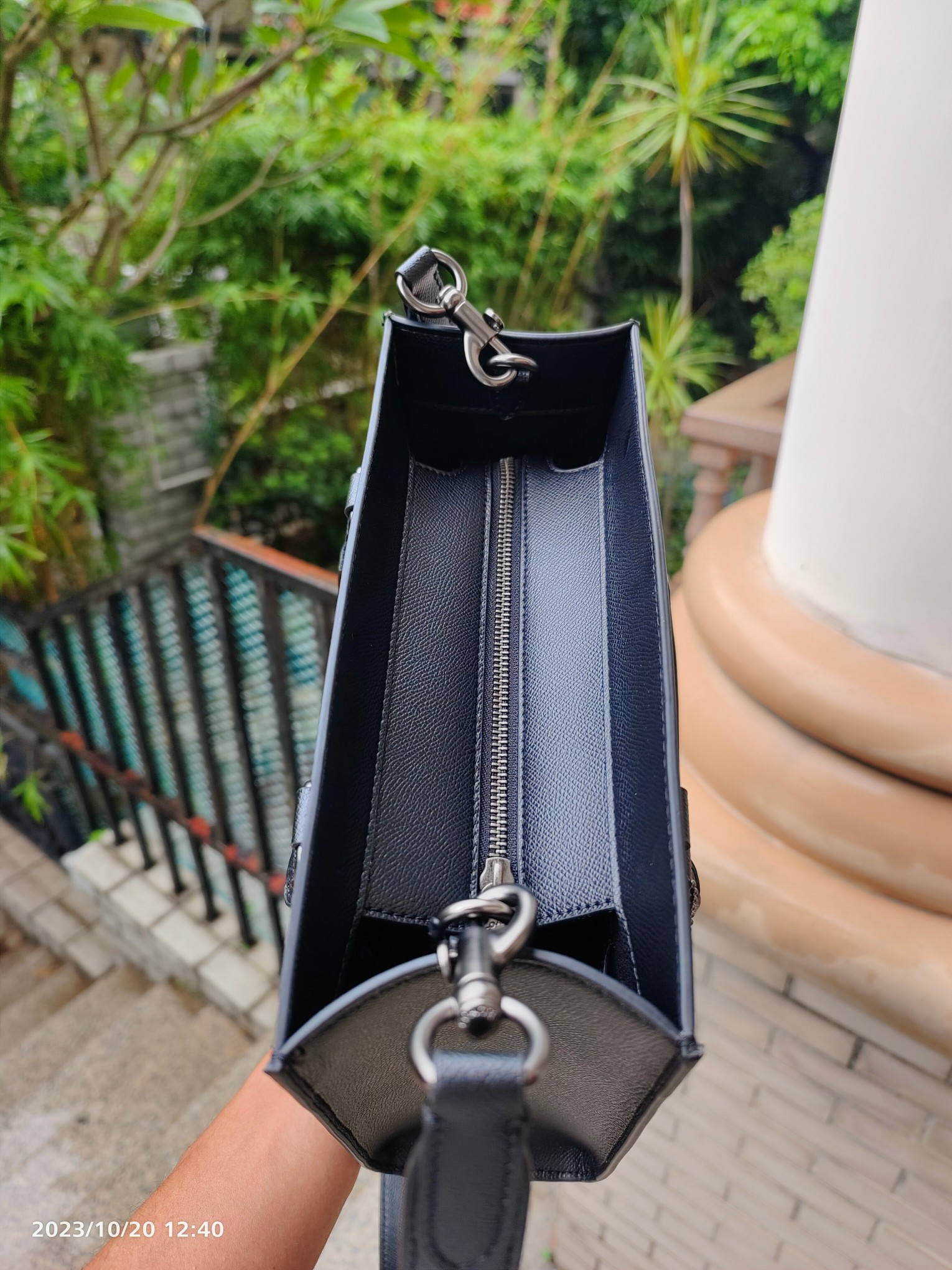 Coach cj845 蔻驰 10月新款 单肩斜挎手提托特包双肩带设计，百搭，尺寸28/22/9.5cm