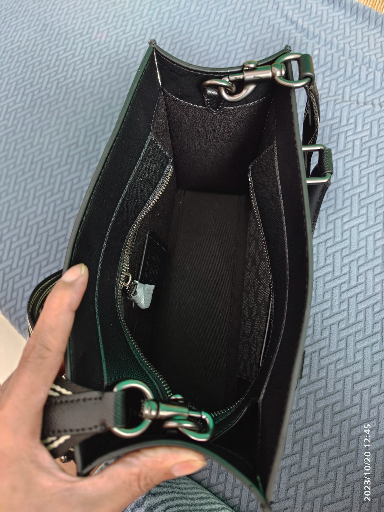Coach cj845 蔻驰 10月新款 单肩斜挎手提托特包双肩带设计，百搭，尺寸28/22/9.5cm