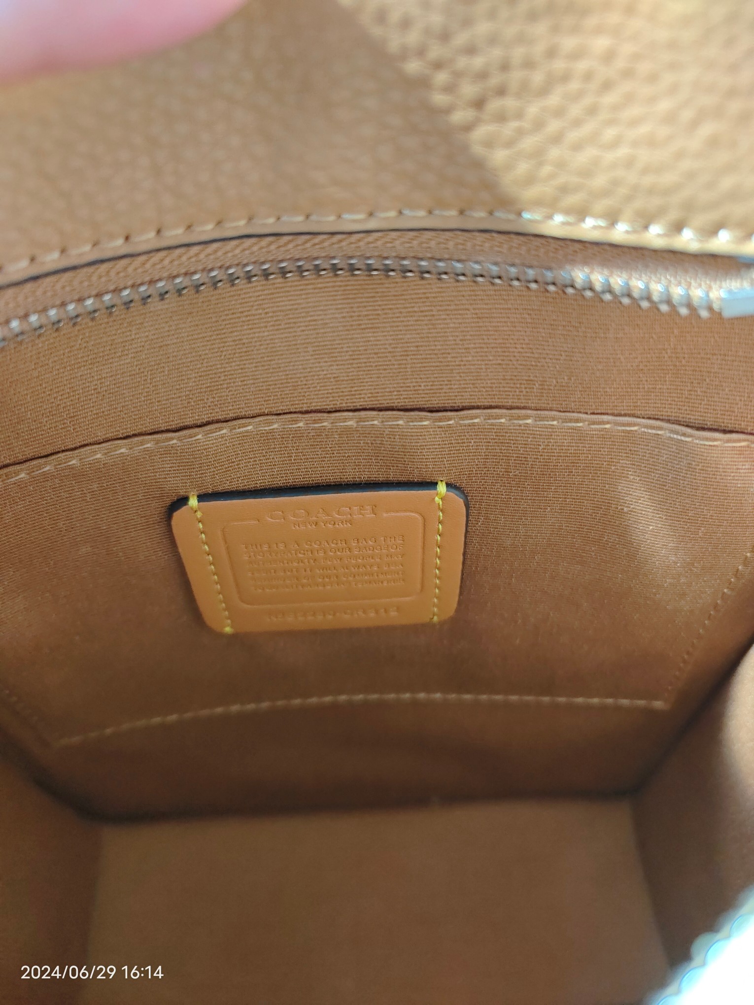 Coach CR312头层皮 级COACH/蔻驰奥莱 VARSITY元素DYLAN托特包通勤斜挎手提中号尺寸20