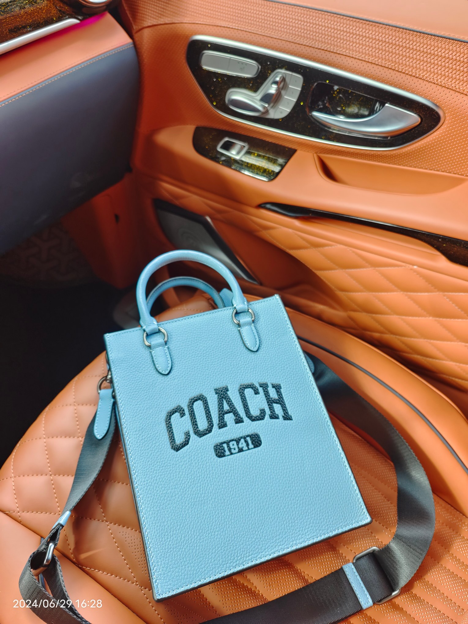 Coach CR312头层皮 级COACH/蔻驰奥莱 VARSITY元素DYLAN托特包通勤斜挎手提中号尺寸20