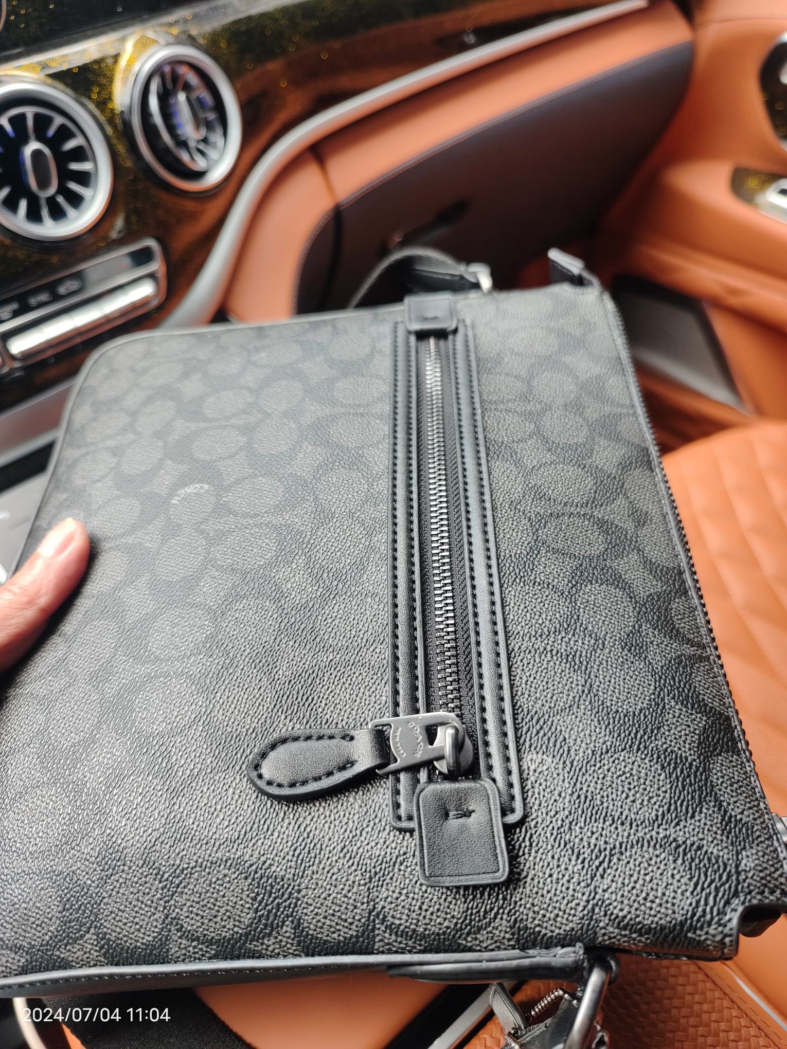 Coach coach/蔻驰新款斜挎包 GOTHAM文件包 cr747 老花pvc配皮内置多功能袋
