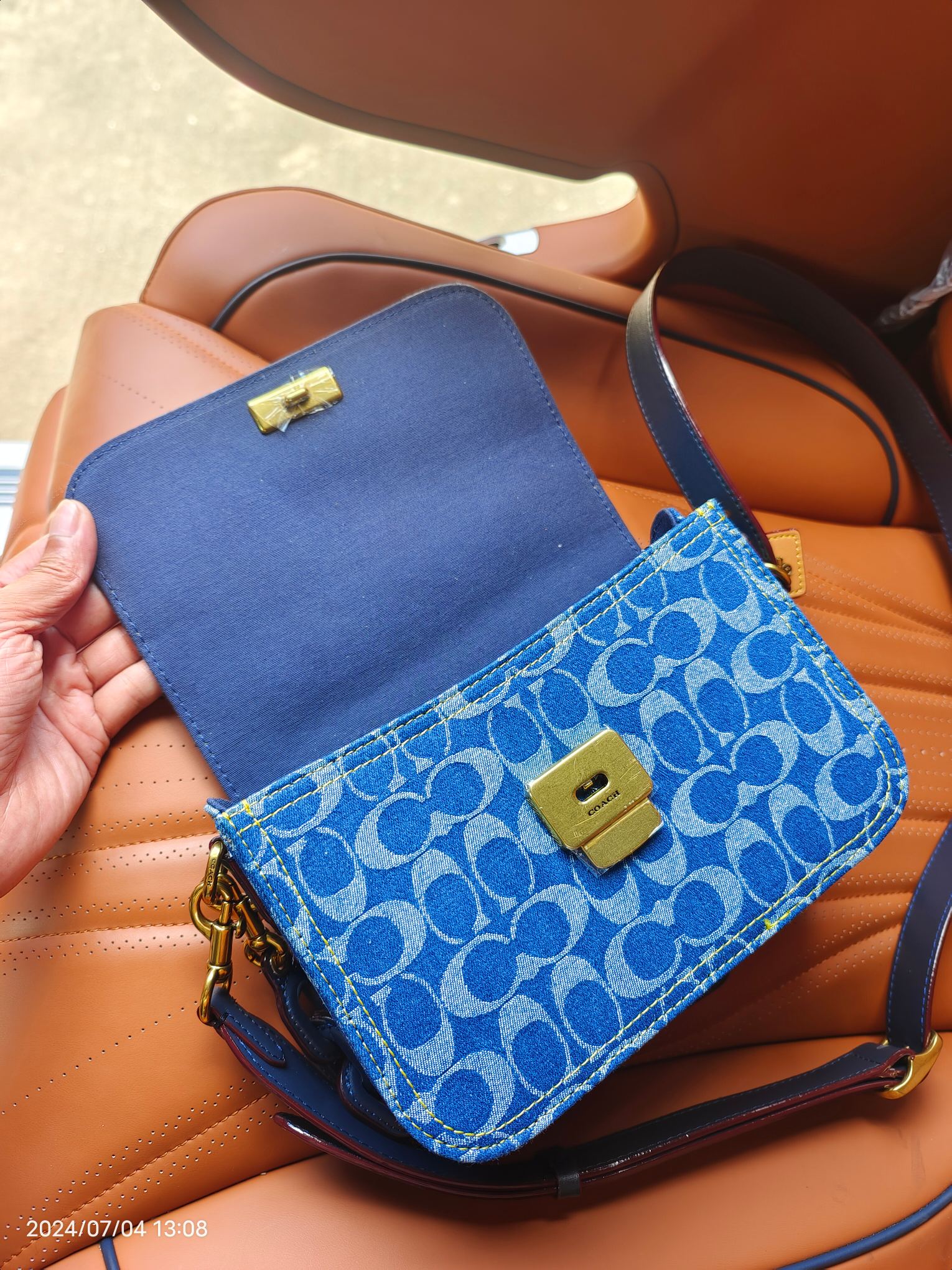 Coach COACH/蔻驰 24新款rogue香布雷皮拼手提单肩斜挎CR694盖头风琴包多个隔层尺寸21/15/8cm