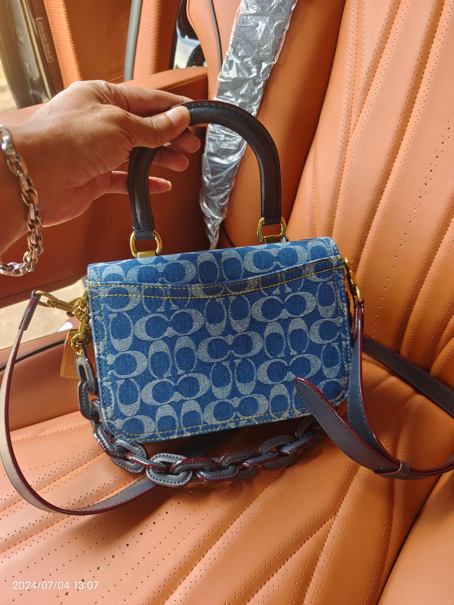 Coach COACH/蔻驰 24新款rogue香布雷皮拼手提单肩斜挎CR694盖头风琴包多个隔层尺寸21/15/8cm