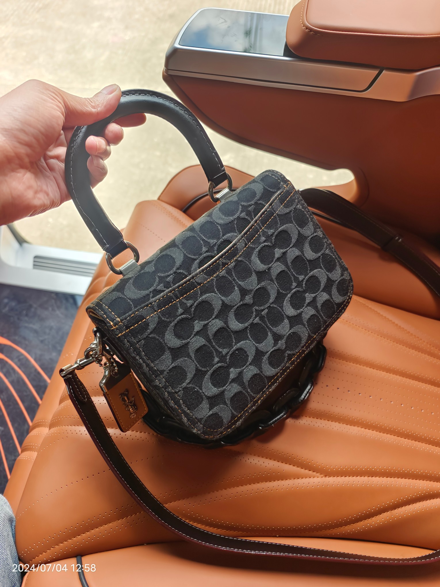 Coach COACH/蔻驰 24新款rogue香布雷皮拼手提单肩斜挎CR694盖头风琴包多个隔层尺寸21/15/8cm