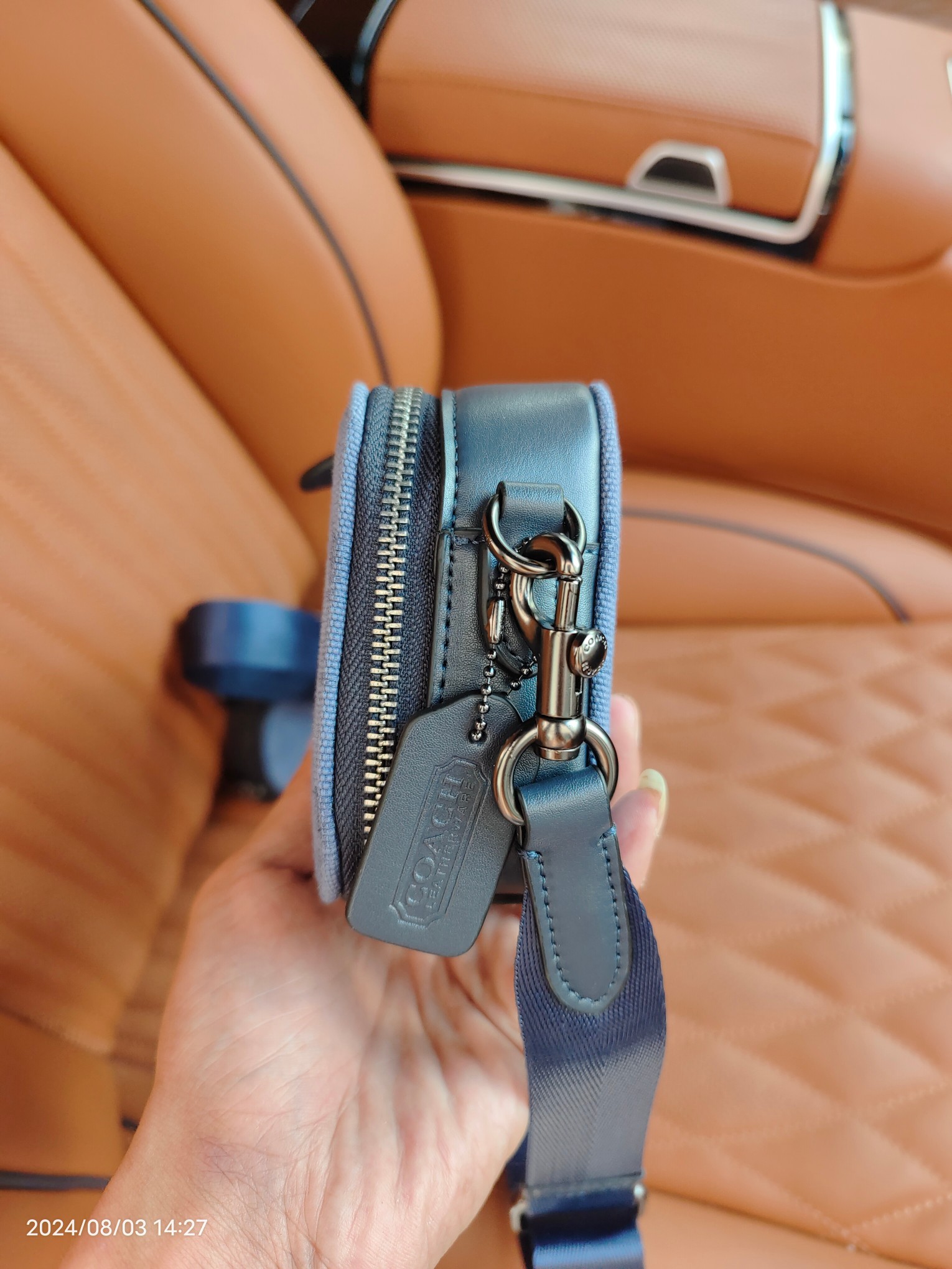 Coach CU207浅蓝色 COACH蔻驰男包新款CHARTER纤巧型单肩斜挎包