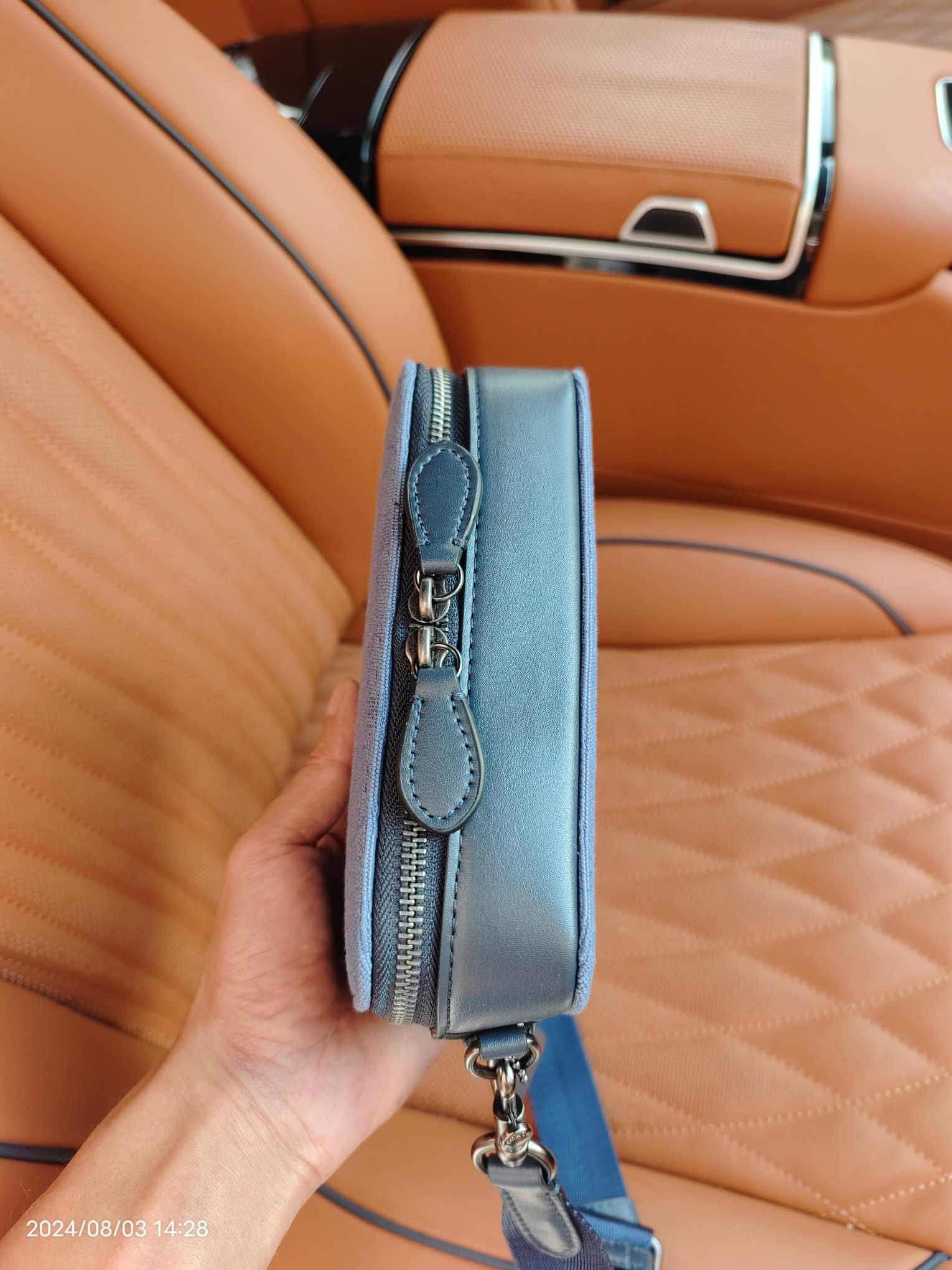 Coach CU207浅蓝色 COACH蔻驰男包新款CHARTER纤巧型单肩斜挎包