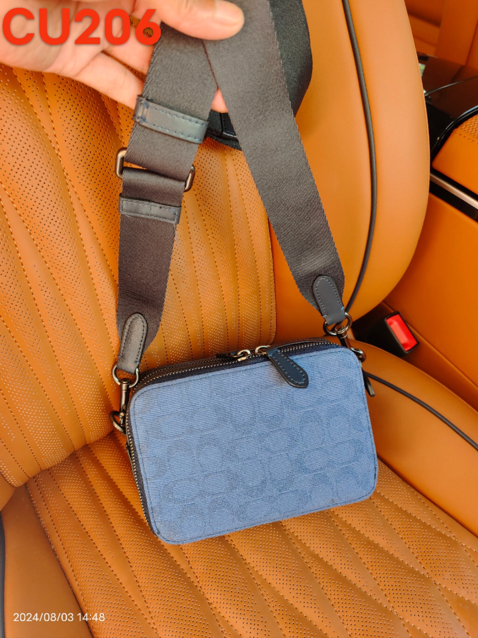 Coach CU206/Charter系列最新款男士斜跨包相机包军绿色 浅蓝色 标志提花织物和牛皮革6个信用卡槽内置多功能袋