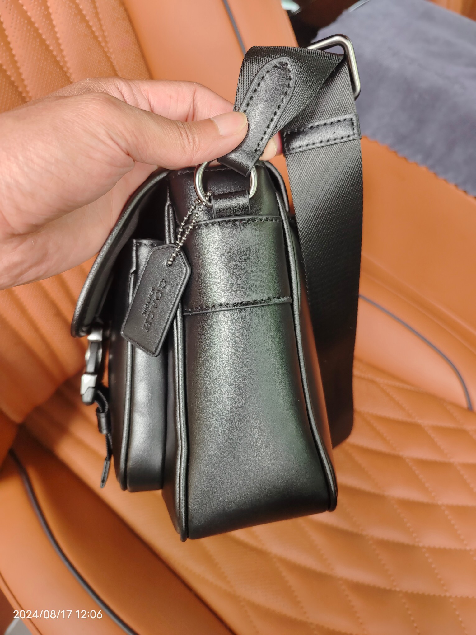 Coach COACH/型号CT110蔻驰代购男士新款Racer系列单肩斜挎包邮差包 通勤包 老花拼色尺寸28/22.5/7.5cm