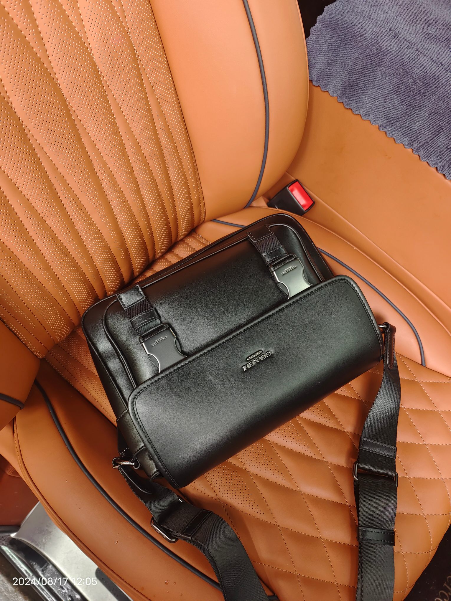 Coach COACH/型号CT110蔻驰代购男士新款Racer系列单肩斜挎包邮差包 通勤包 老花拼色尺寸28/22.5/7.5cm