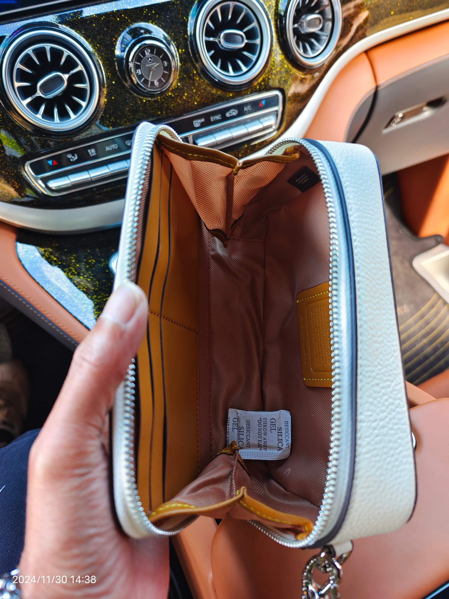 Coach CW540头层皮最新款 COACH蔻驰男包新款CHARTER纤巧型单肩斜挎包 相机包 新款charter男士款尺寸20/12/5cm