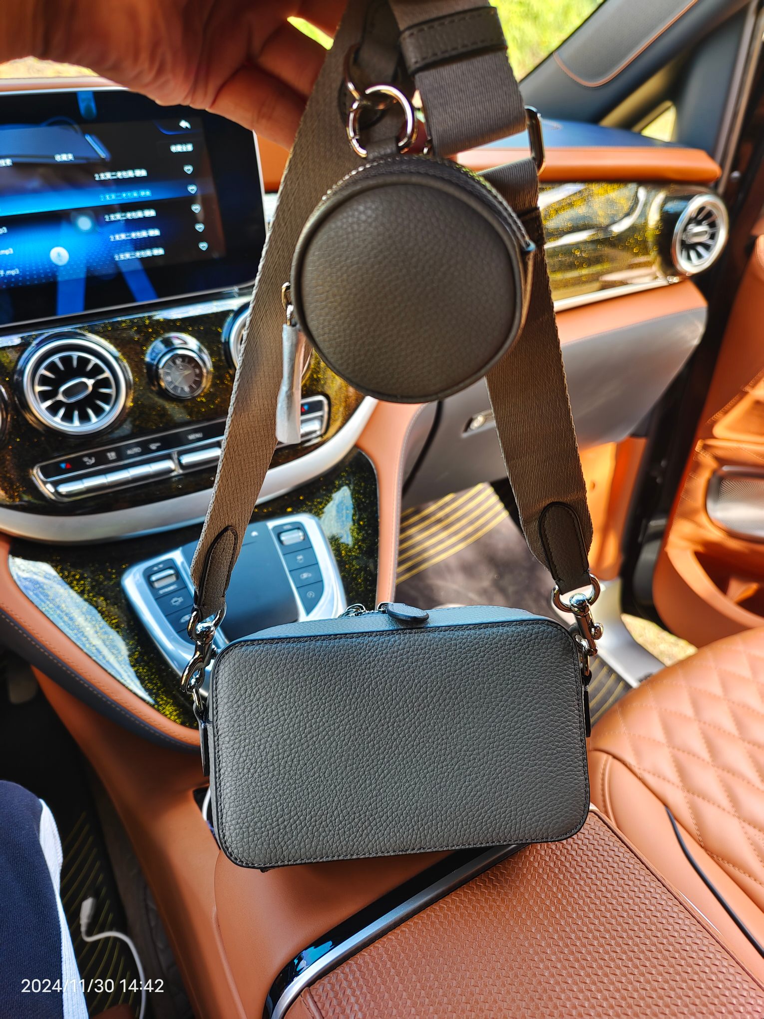 Coach CW540头层皮最新款 COACH蔻驰男包新款CHARTER纤巧型单肩斜挎包 相机包 新款charter男士款尺寸20/12/5cm