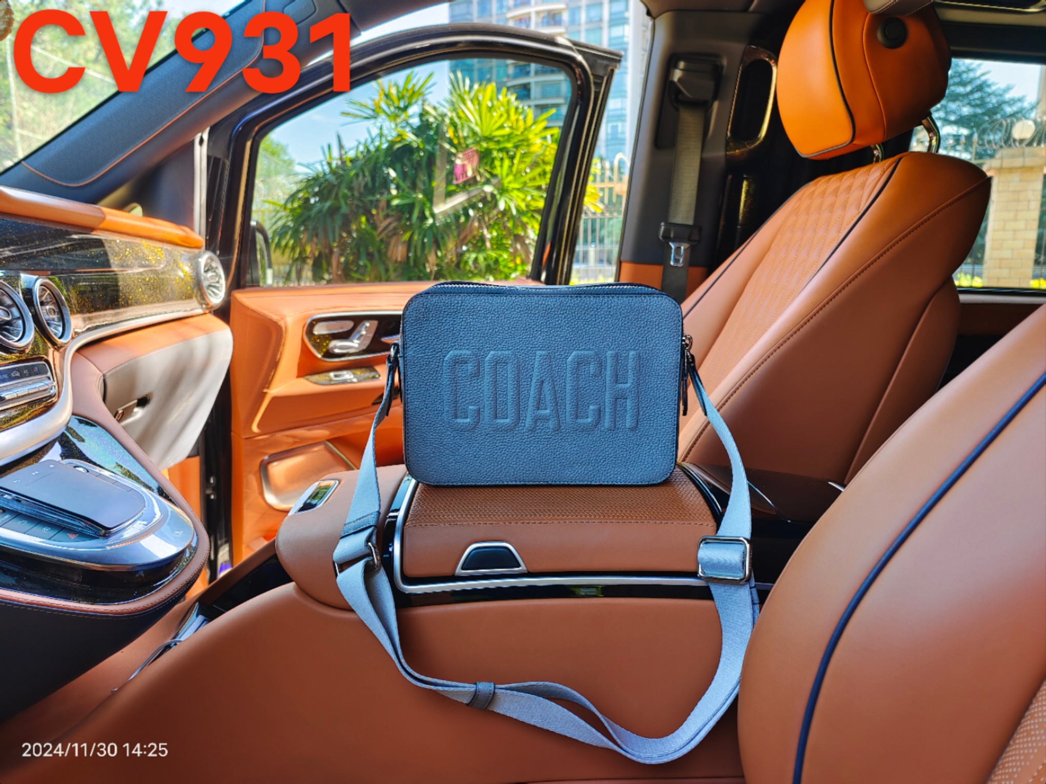 Coach CV931头层皮相机包男士新款 C家 Charter