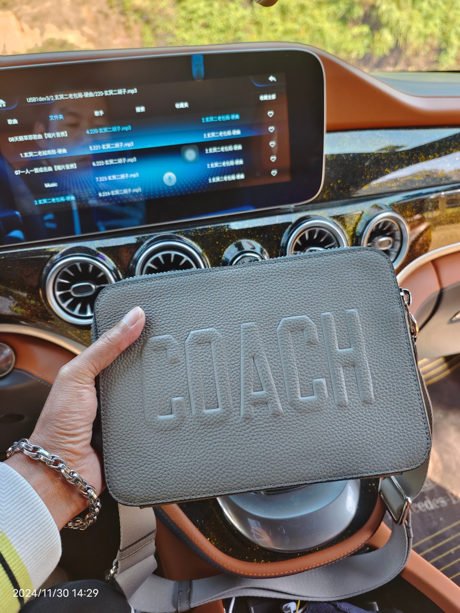 Coach CV931头层皮相机包男士新款 C家 Charter