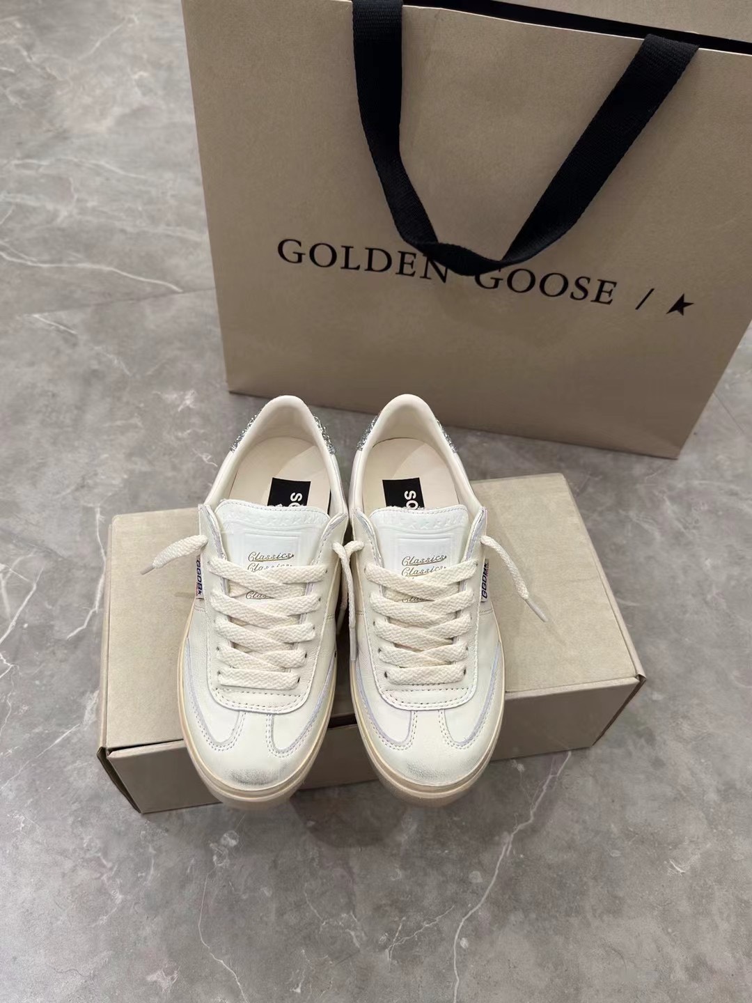 High-End White Porn Couple Shoes: New Details, Original Oxen Skin, Limited Edition - 图片 2