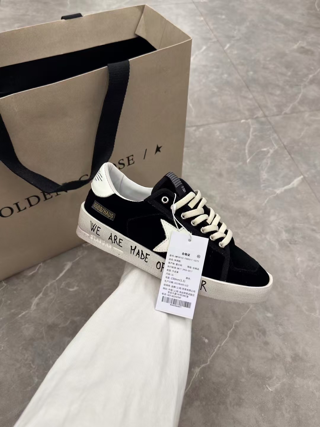 NO:171665,(Long-term goods. Order inquiry) Black hand-painted letters board shoes for couples top purchase high-end version. Don’t disturb the low-end!  2025 spring new ggdb stardan series small dirty shoes couple shoes popular thick-soled small white shoes Golden Gse Deluxe Brand SUPER$TAR N pair of genuine disassembly version # The best market is not convinced, and it is better than the white shoes. It breaks the traditional aesthetics and the small dirty shoes have done it!  Celebrity private server demonstration is so versatile!  No need to worry about washing shoes anymore!  The original matte cowhide (the essence of the old) is customized towel material   Italian cowhide, exclusive mold latex pad, 2cm high-rise insole can be taken out, hand polished by old craftsmen, even the soles are unruly dirty, with a combination of edges and a high-standard shipment!  Packaging upgrade: new packaging box. Cloth bag, card, certificate, tag. Women 35-40. Men 40-46 (male size is 10.) Color: ggdb star Dan board shoes black Niujing, casual shoes/sports shoes, sneakers, cowhide19860909（长期做货.订单询价） 黑色手绘字母板鞋情侣款顶级代购高版本.低端勿扰！ 2025春季新款ggdb stardan系列小脏鞋情侣鞋板鞋爆款厚底小白鞋 Golden Gse Deluxe Brand SUPER$TAR N双正品拆解打版# 市场最优不服来比 # 火红程度比小白鞋还要早,打破传统审美,小脏鞋做到了！明星私服上脚示范 就是这么百搭 ！再也不用担心洗鞋的问题啦！ 鞋面原版磨砂牛皮（做旧精髓所在）内里定制毛巾料 意大利牛皮,独家开模乳胶垫 2cm内增高鞋垫可以拿出来哦 老工匠手工打磨,就连鞋底也是不羁的脏,包边组合大底,高标准出货！ 包装升级: 新包装盒. 布袋,卡片,证书,吊牌 女 35-40 男40-46（男码贵10.） 颜色:ggdb star Dan 板鞋黑色牛京,休闲鞋/运动鞋,sneakers,cowhide,Women's Shoes