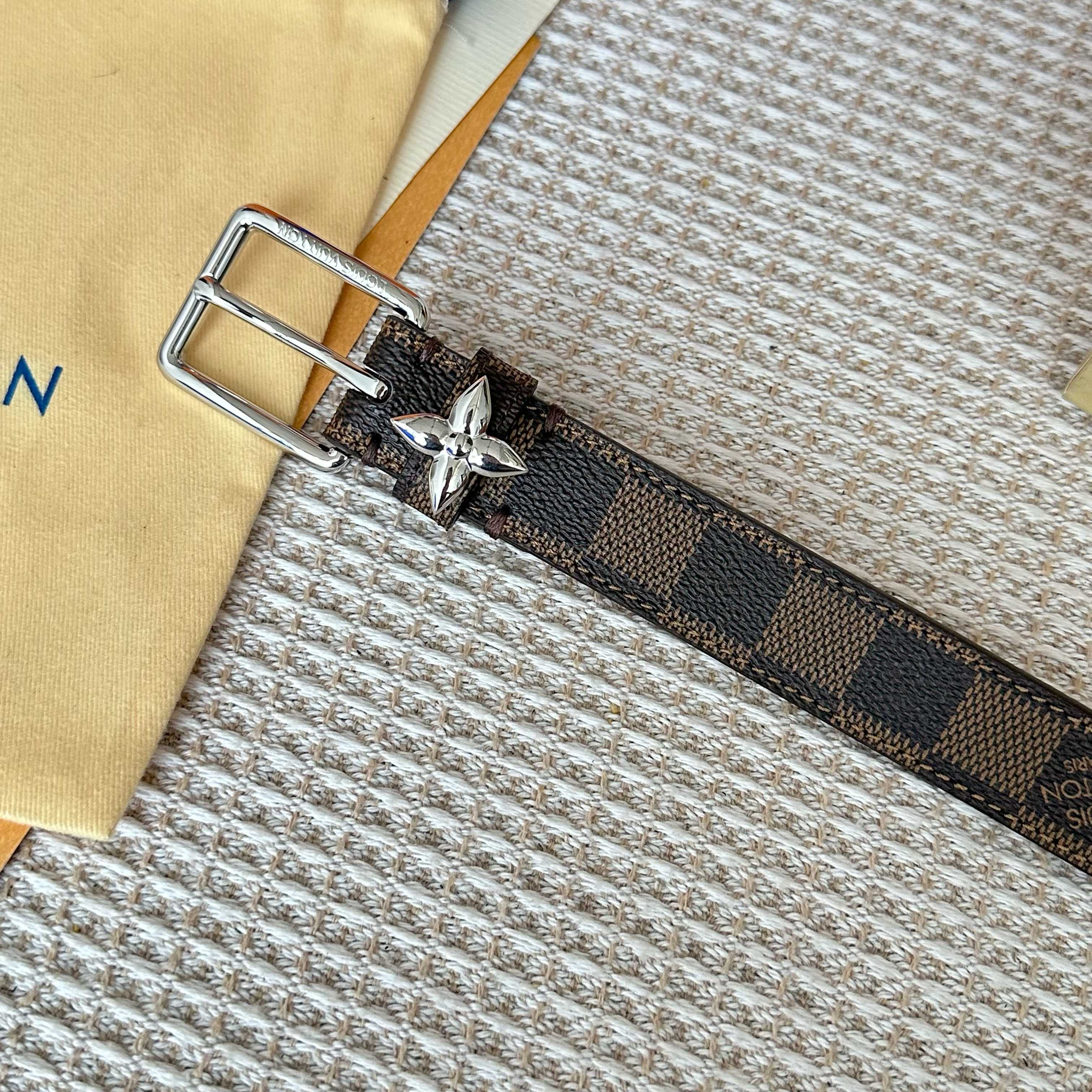 L0UIS VUITT0N 今季新品 驴家女士原單腰帶