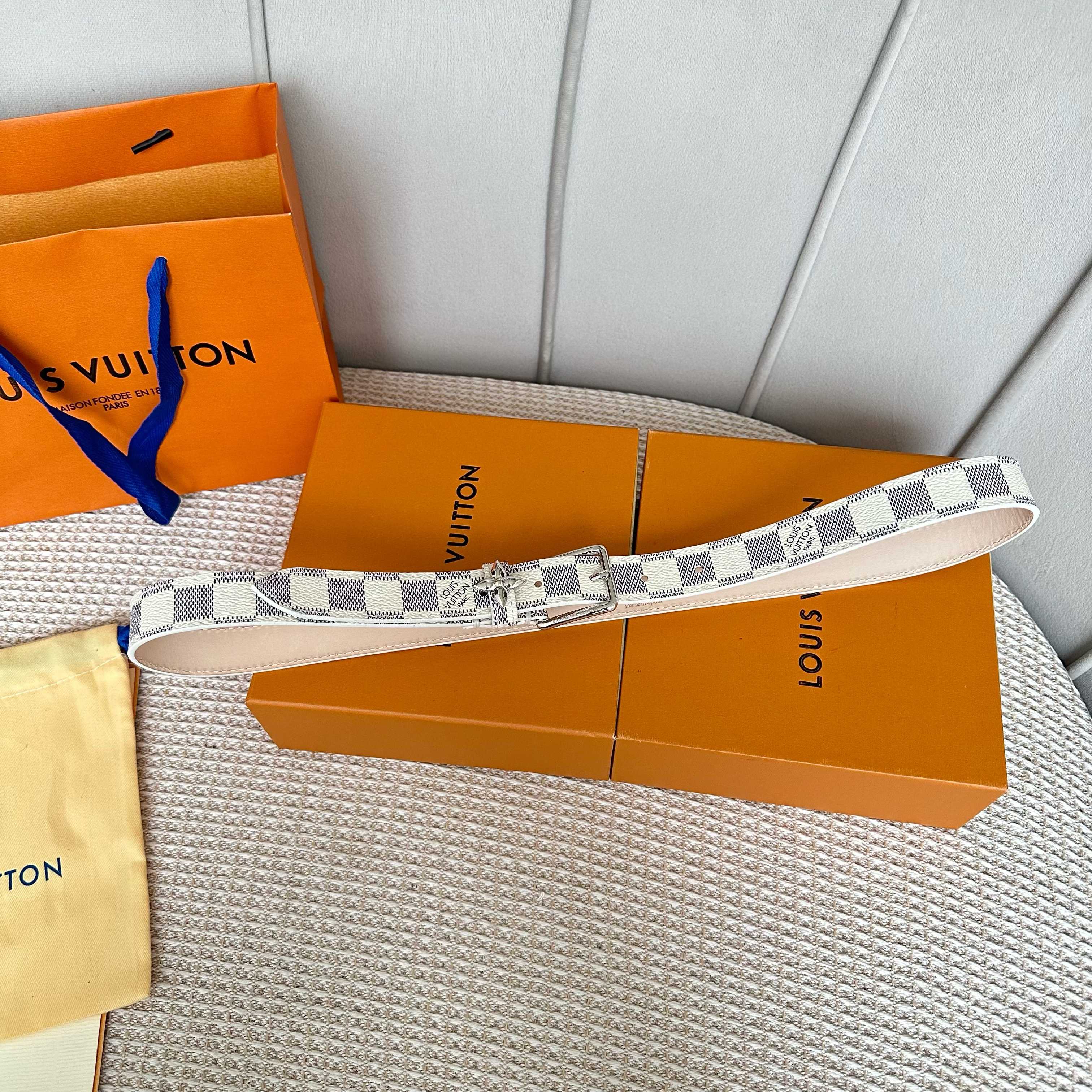 L0UIS VUITT0N 今季新品 驴家女士原單腰帶